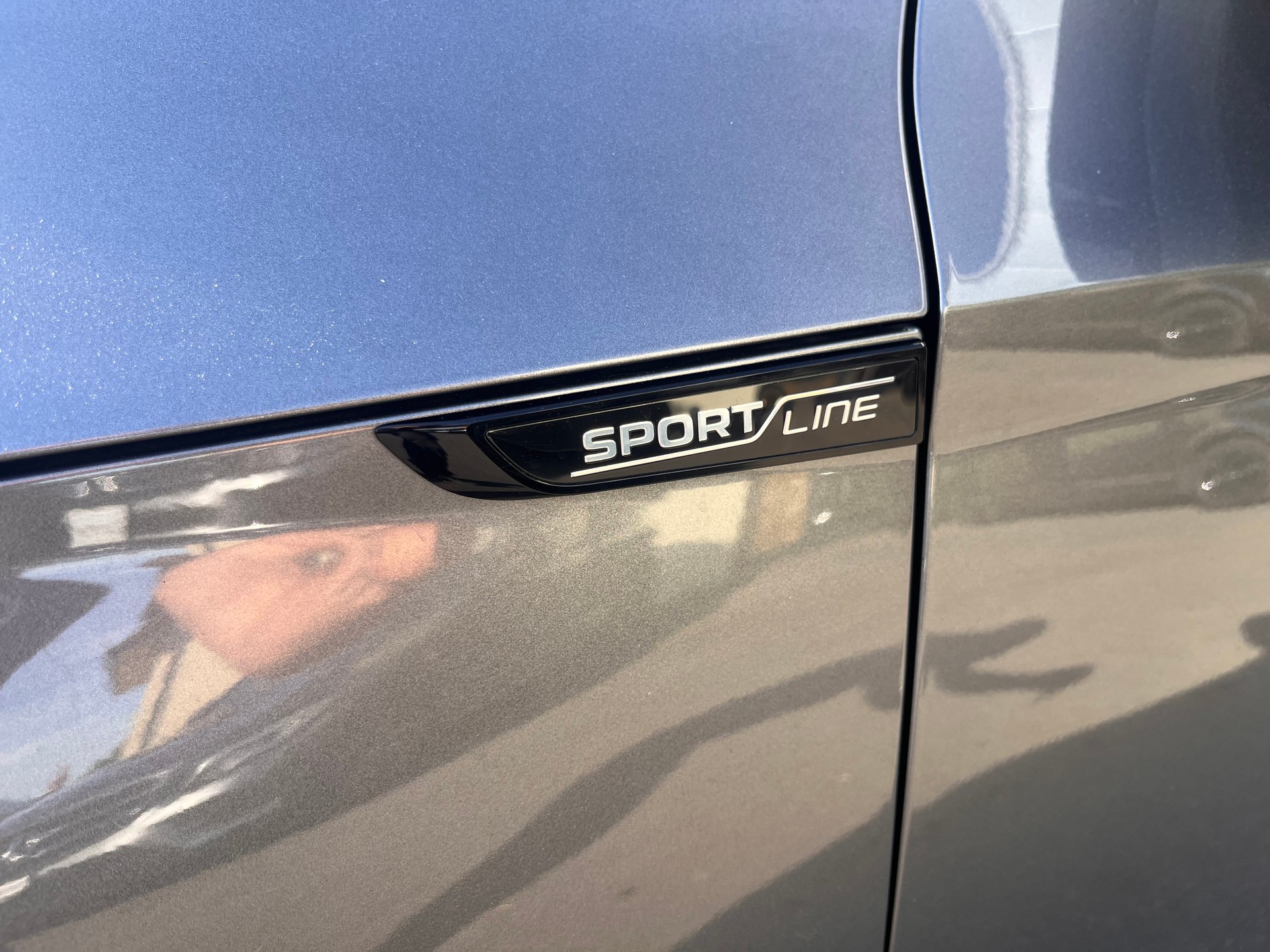 SKODA Octavia Combi 1.5 TSI mHEV DSG Sport Line-image-4