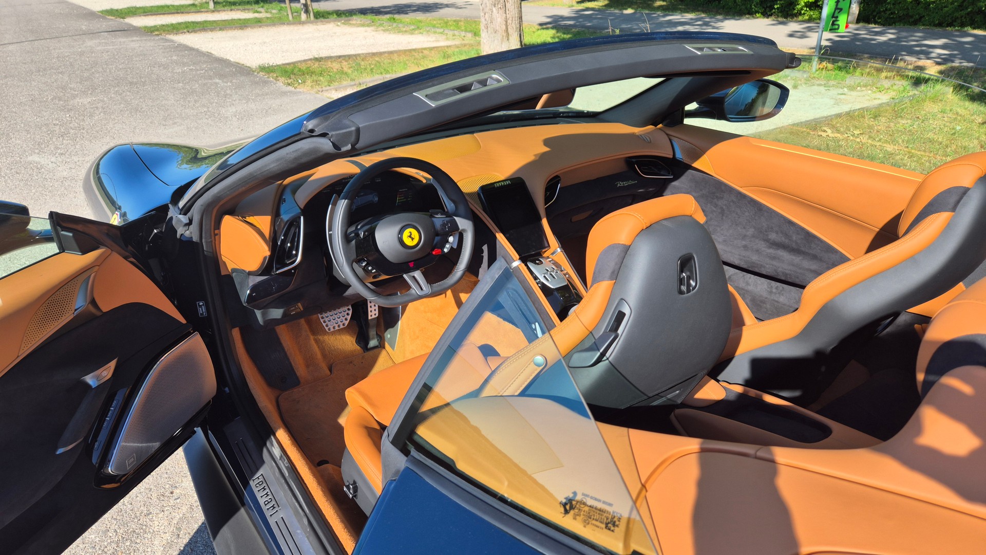 FERRARI 3.9 Turbo Spider-image-4