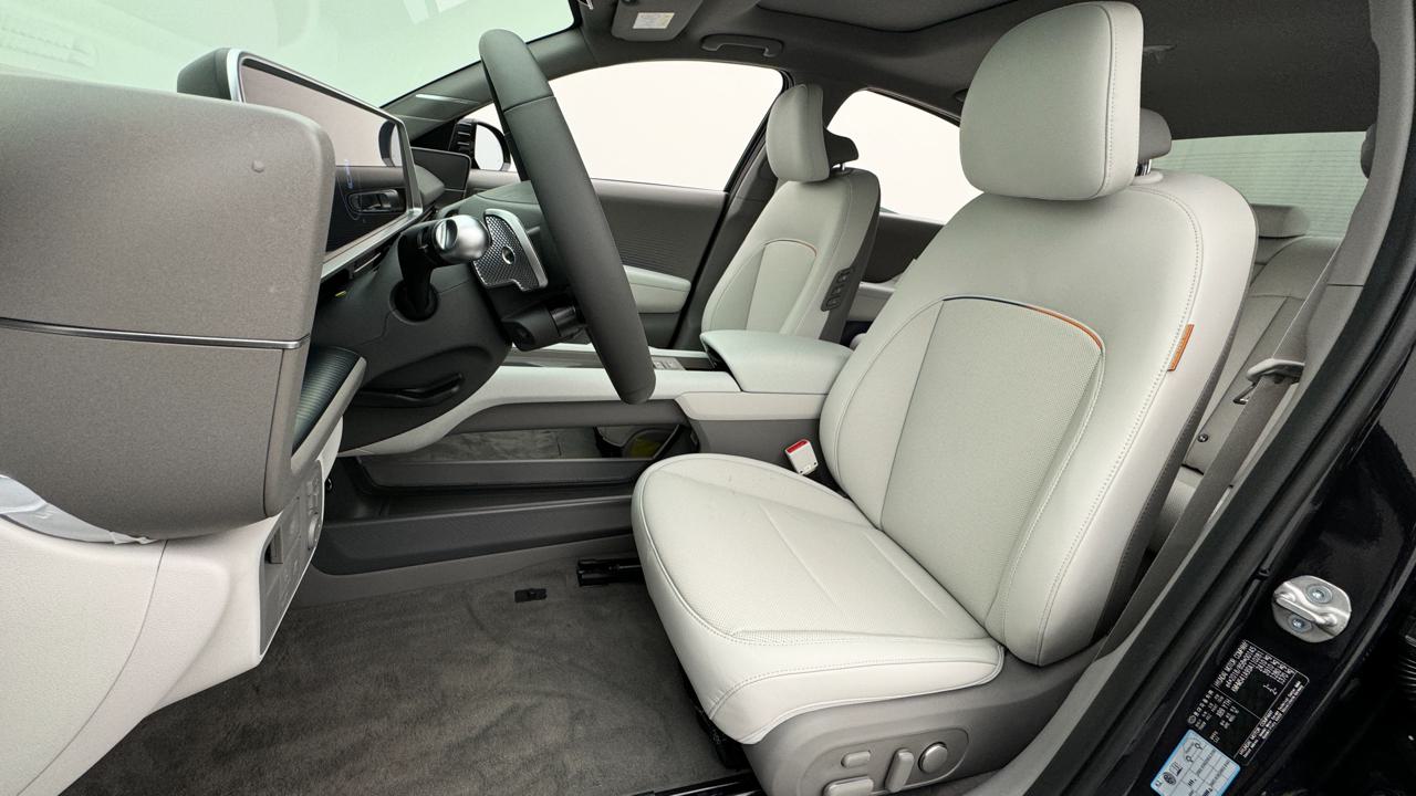 HYUNDAI Ioniq 6 77kWh Limited-image-4