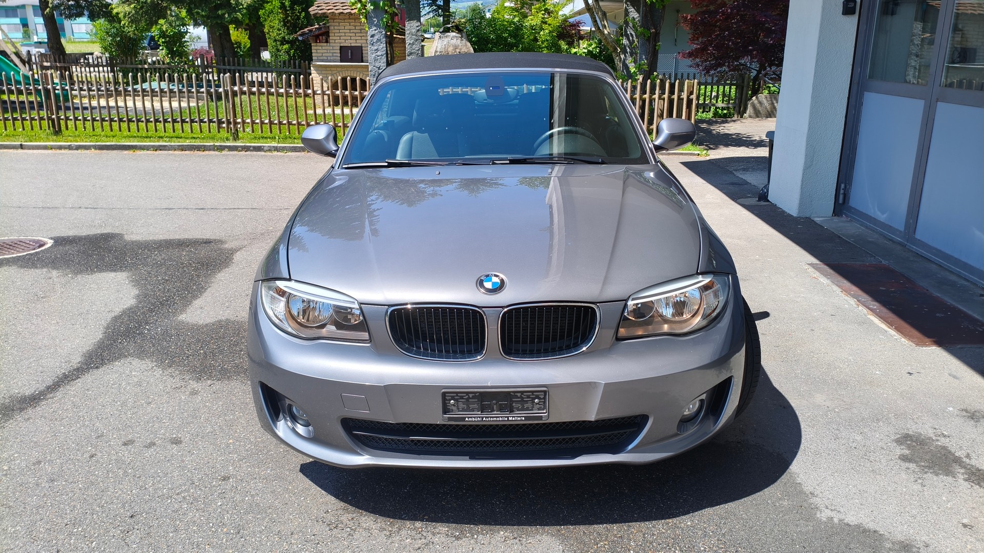 BMW 118i Cabrio-image-9