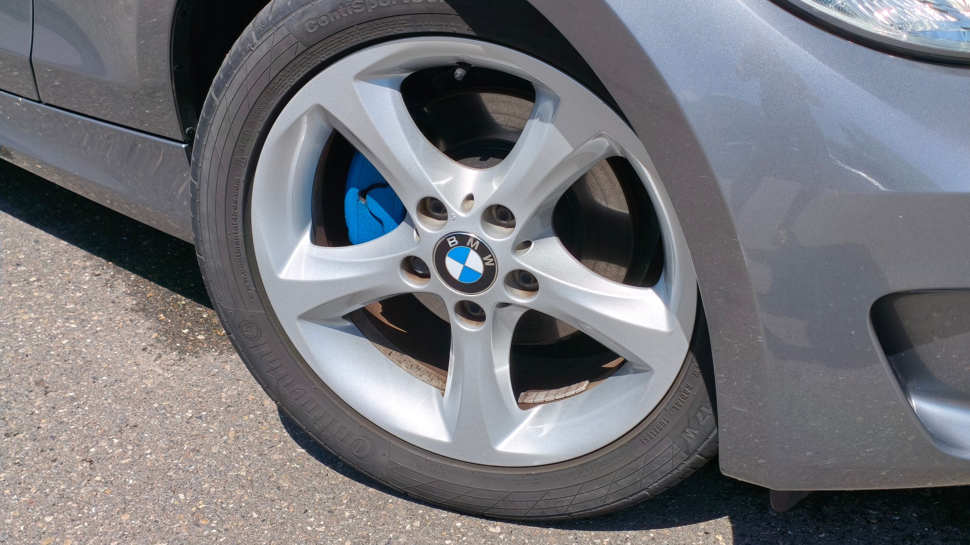 BMW 118i Cabrio-image-10