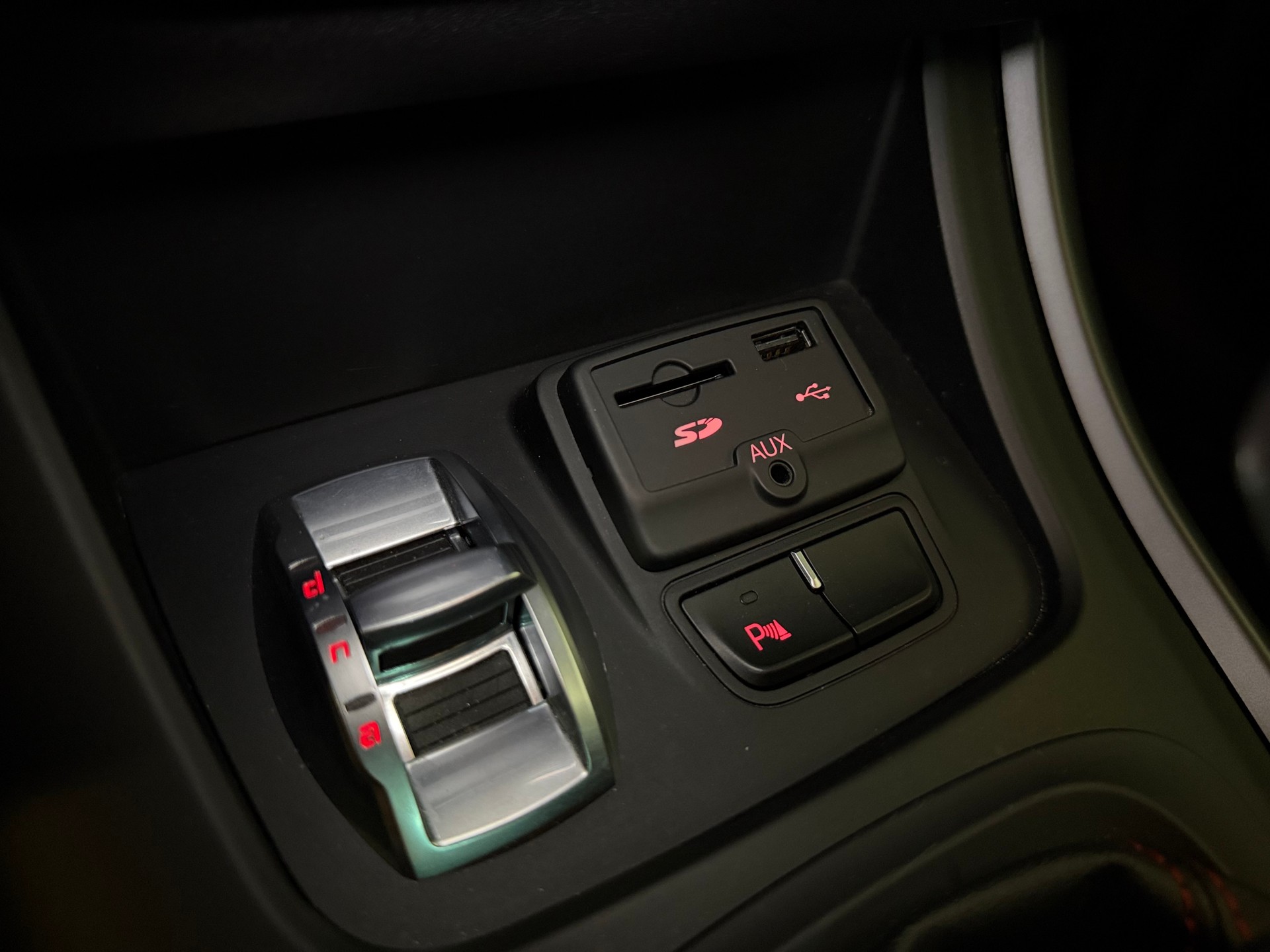 ALFA ROMEO Giulietta 1750 TBi Quadrifoglio Verde TCT-image-16