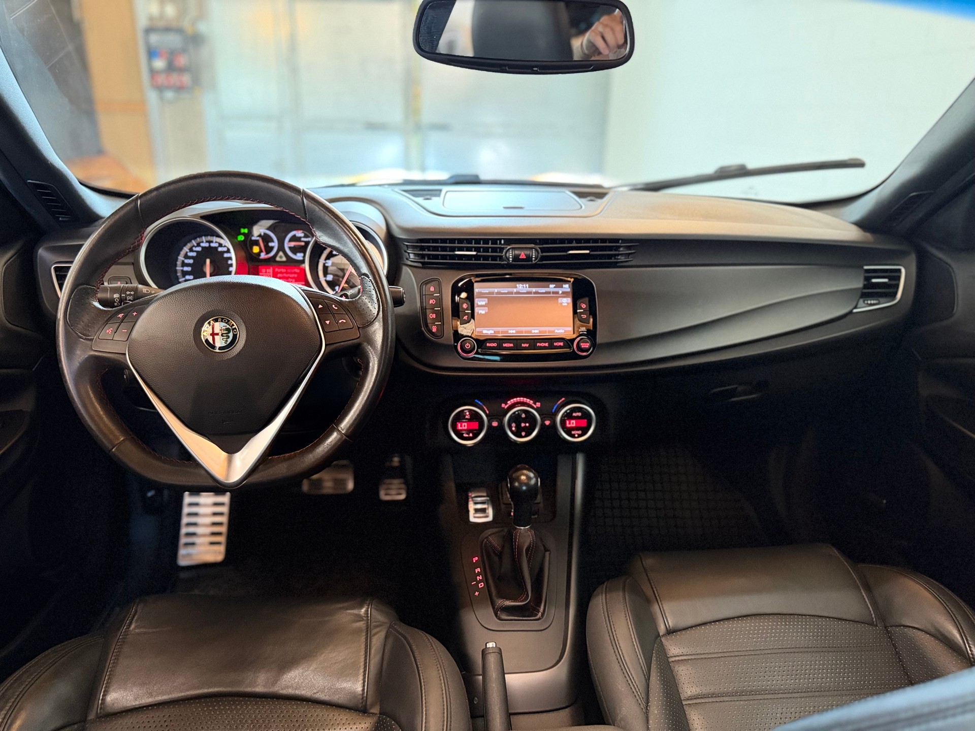 ALFA ROMEO Giulietta 1750 TBi Quadrifoglio Verde TCT-image-10
