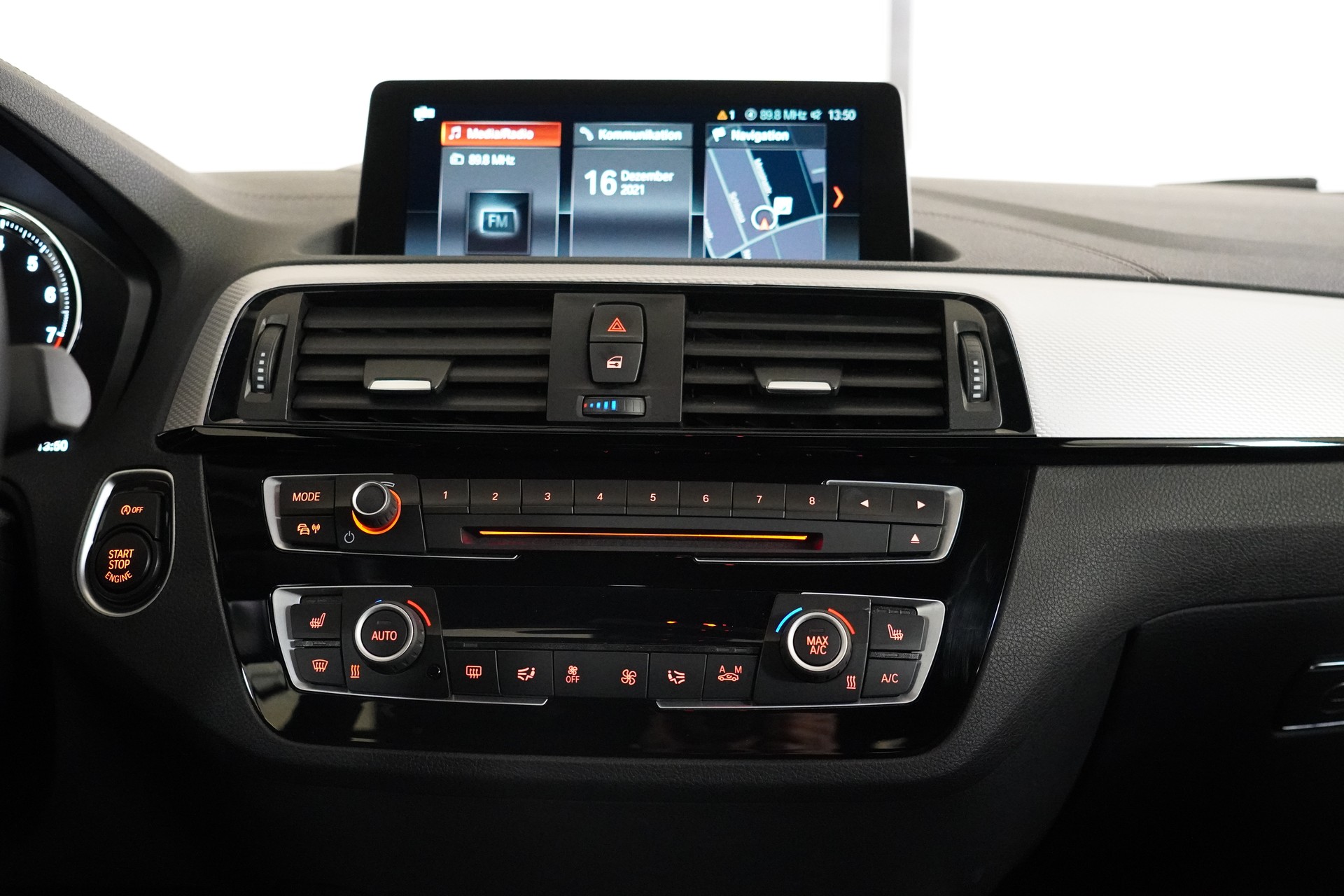BMW 220i Steptronic M Sport-image-26