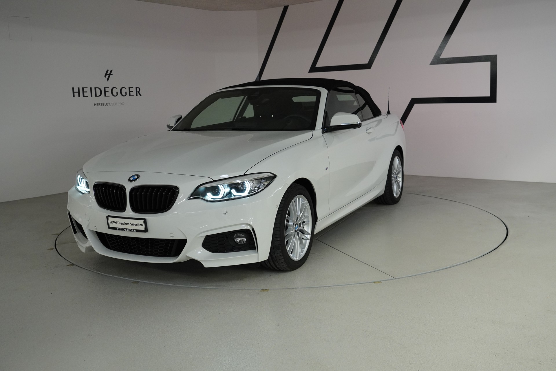 BMW 220i Steptronic M Sport-image-15