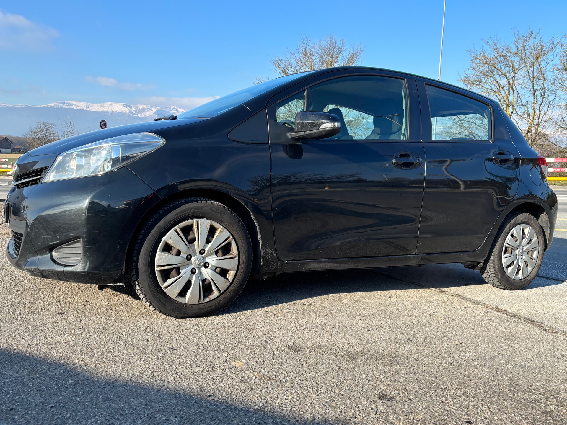 TOYOTA Yaris 1.33 Luna Multidrive ***PRIX FIXE***-image-1