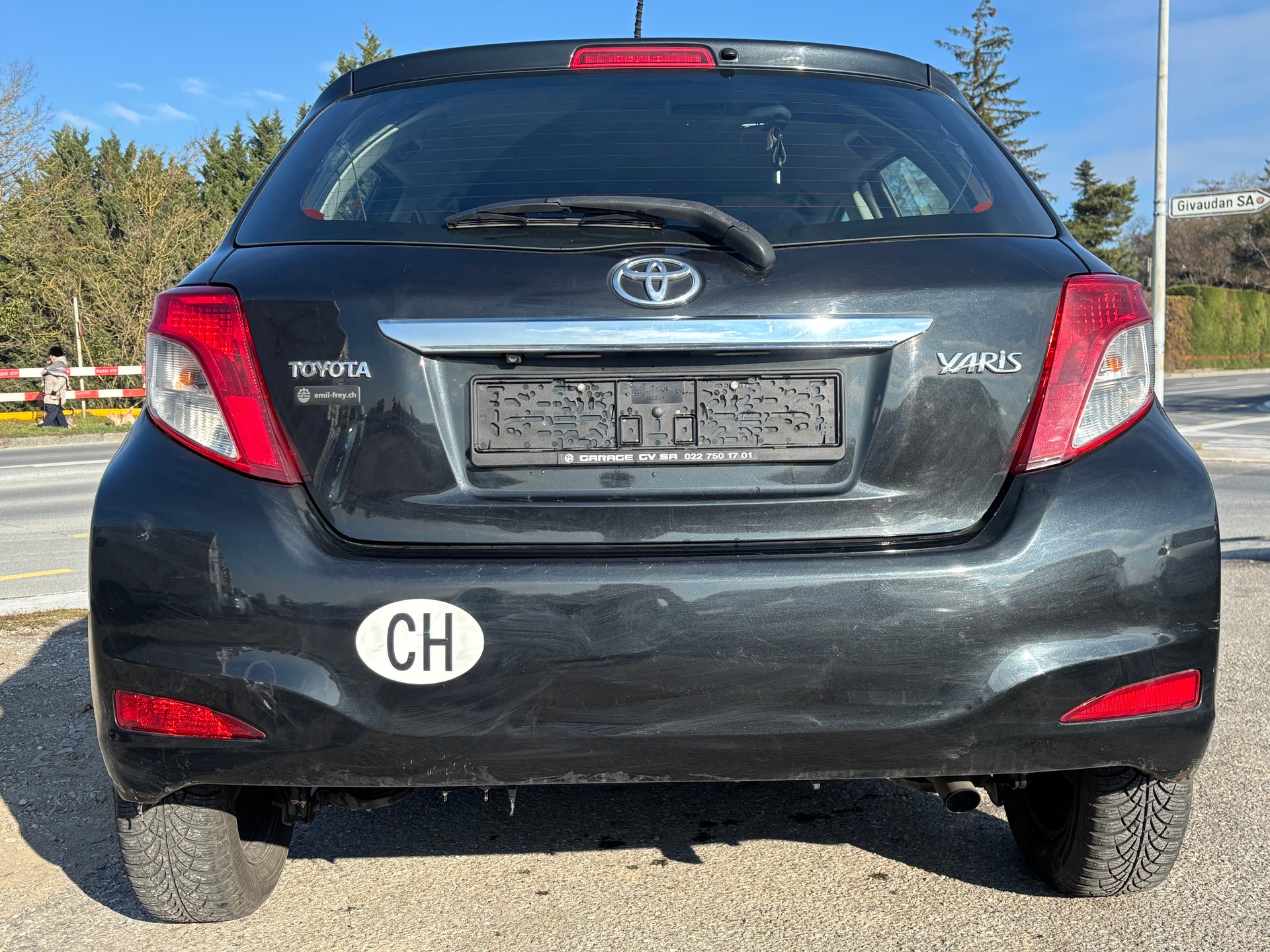 TOYOTA Yaris 1.33 Luna Multidrive ***PRIX FIXE***-image-4