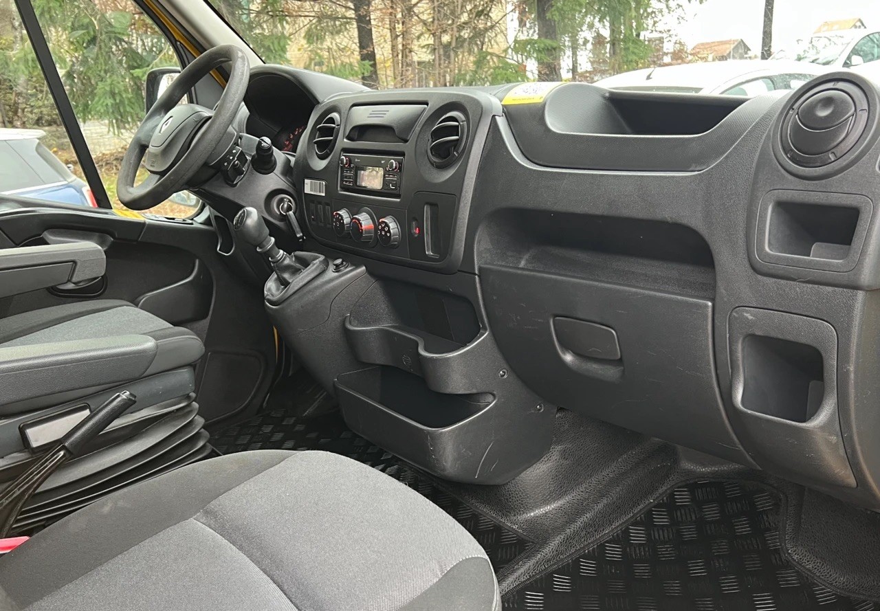 RENAULT Master T35 2.3dCi 130 L3H3-image-11