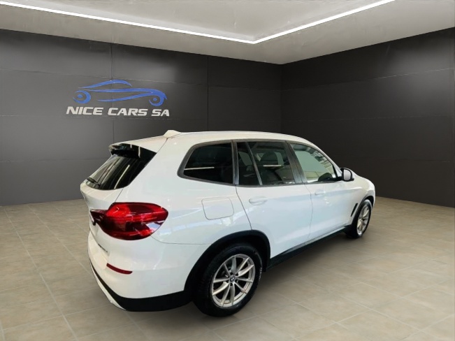 BMW X3 xDrive 20d Individual Steptronic-image-6