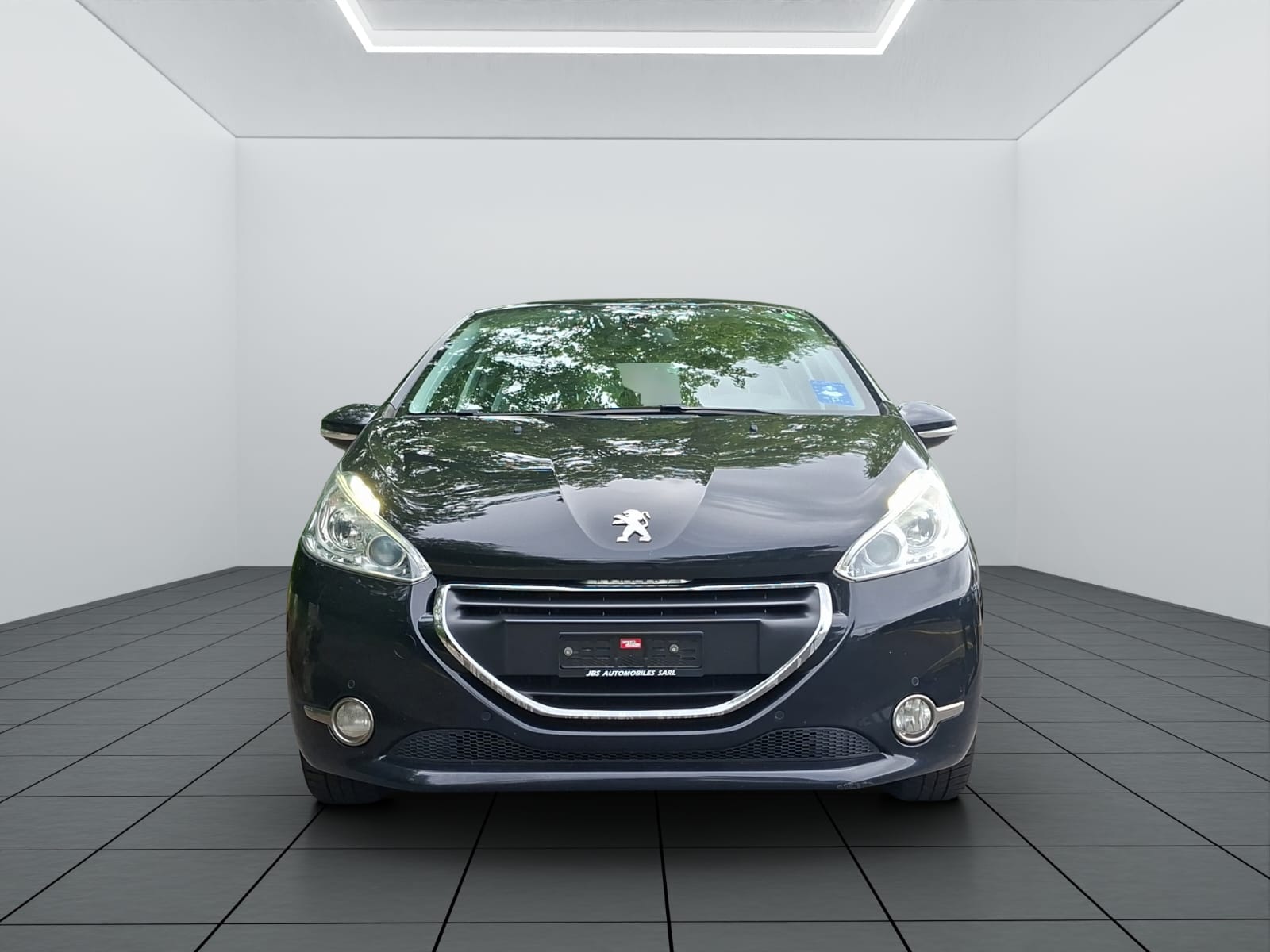 PEUGEOT 208 1.6 e-HDI Allure-image-1