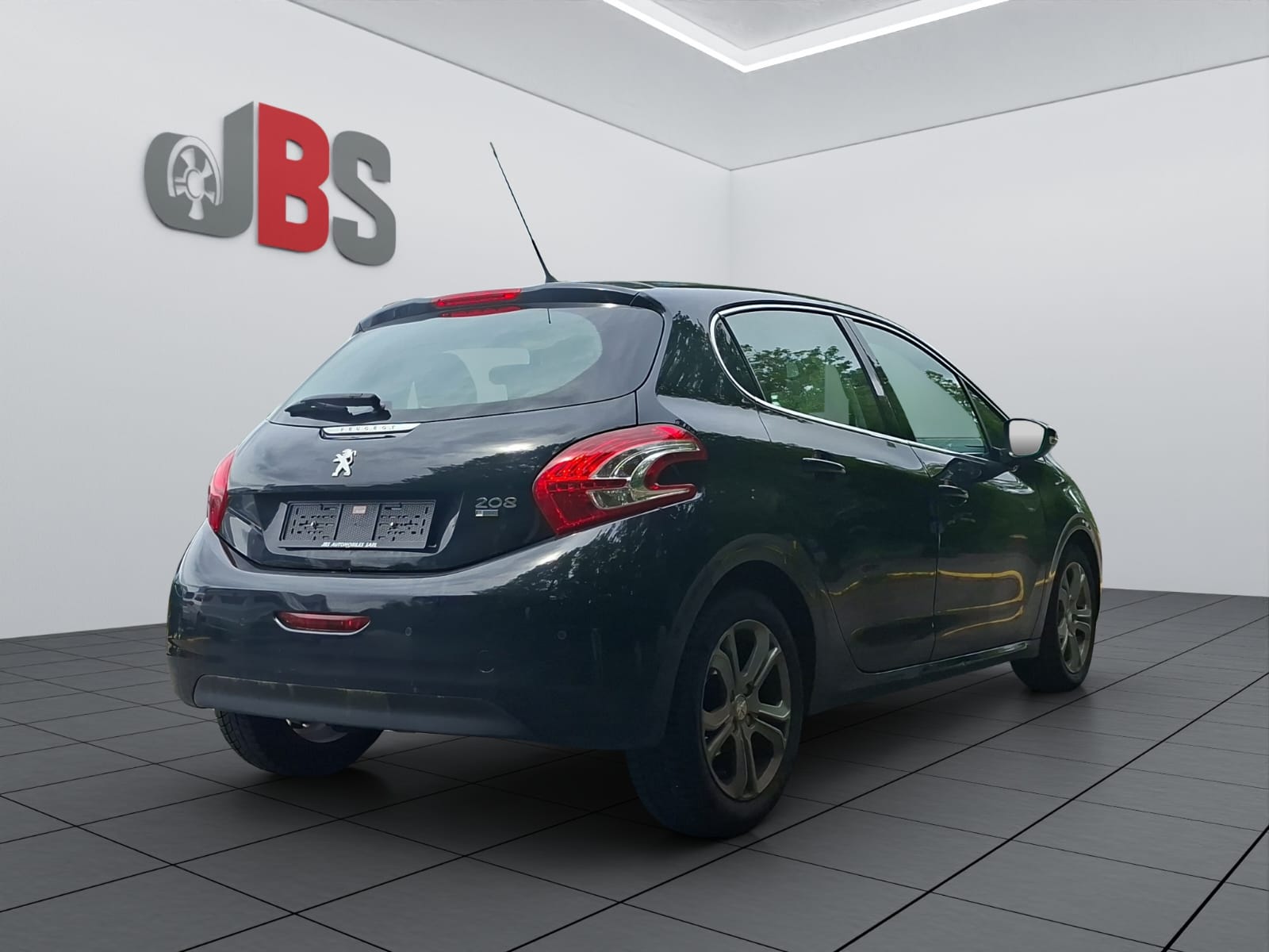 PEUGEOT 208 1.6 e-HDI Allure-image-7