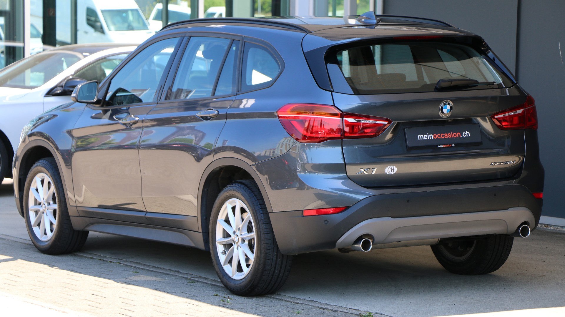 BMW X1 xDrive 20d Sport Line-image-3