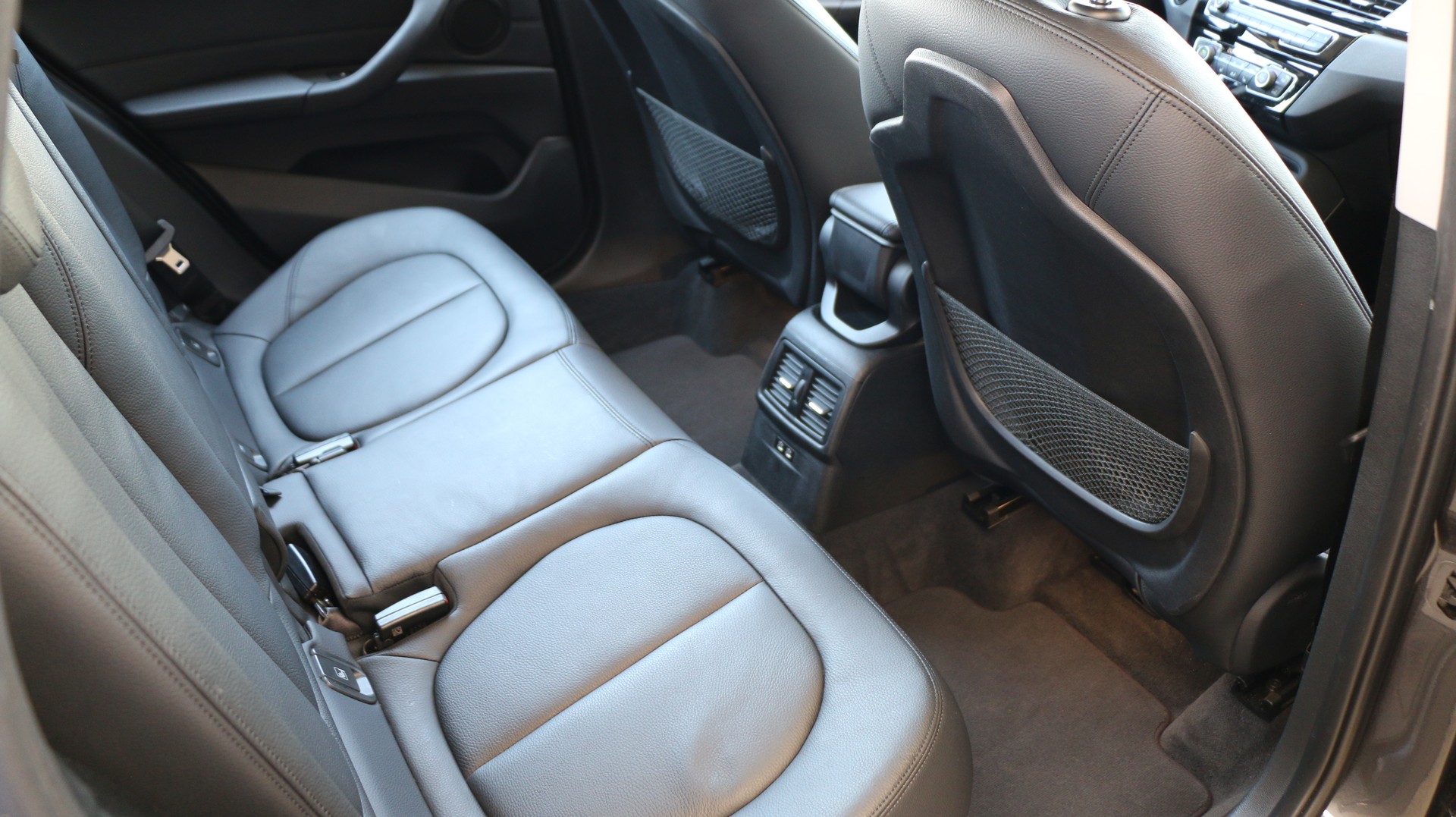 BMW X1 xDrive 20d Sport Line-image-10