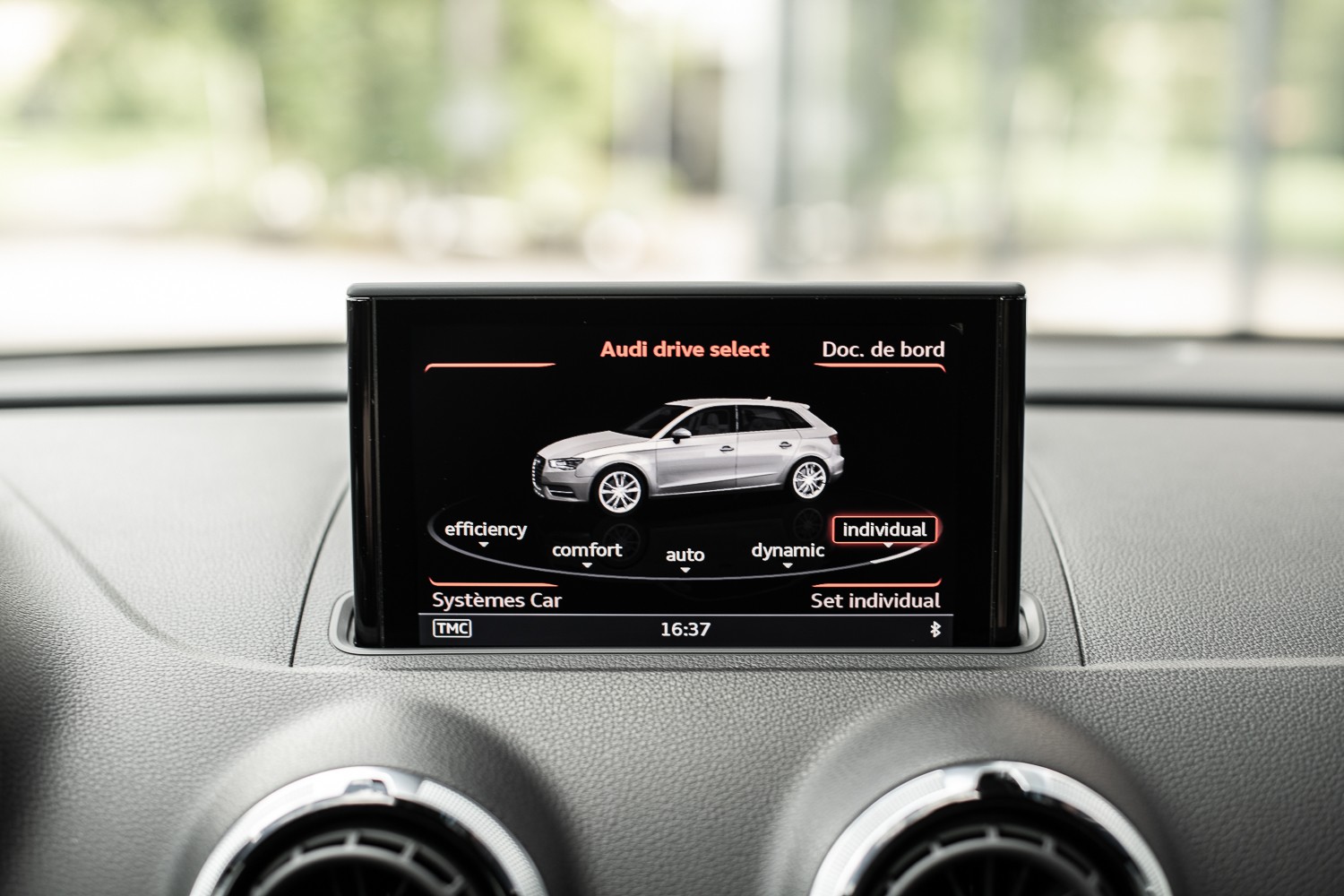 AUDI S3 2.0 TFSI quattro-image-21