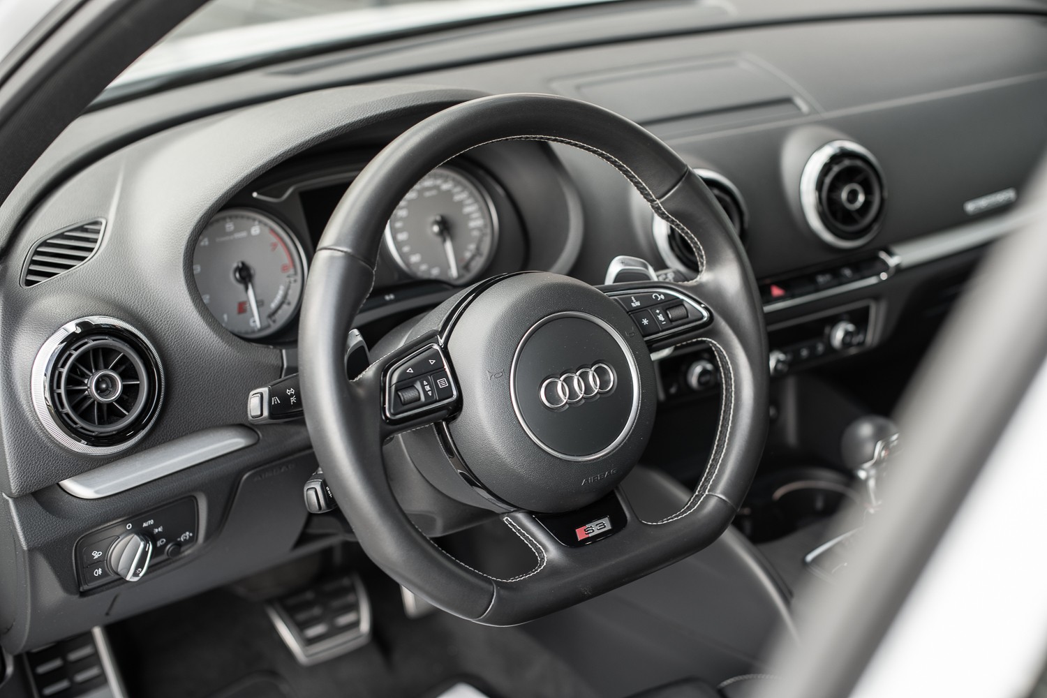 AUDI S3 2.0 TFSI quattro-image-7