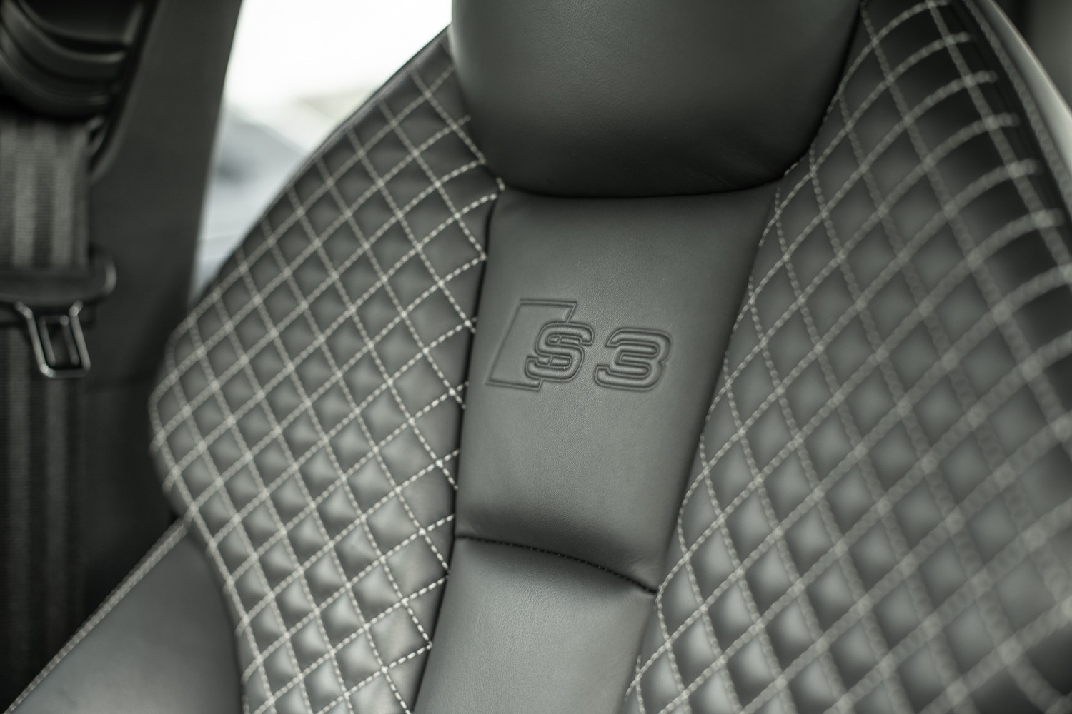AUDI S3 2.0 TFSI quattro-image-15
