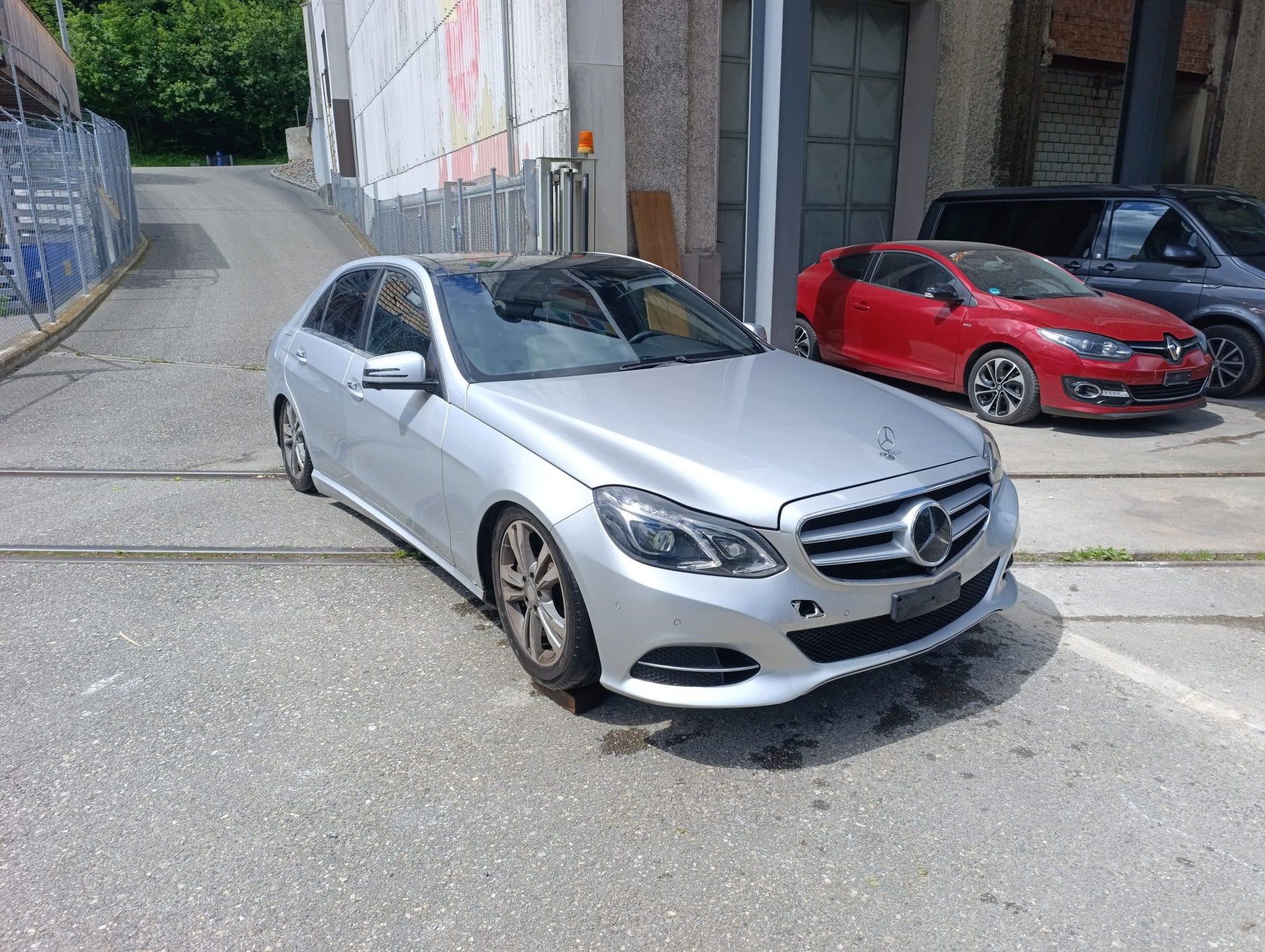 MERCEDES-BENZ E 400 4Matic 7G-Tronic-image-0