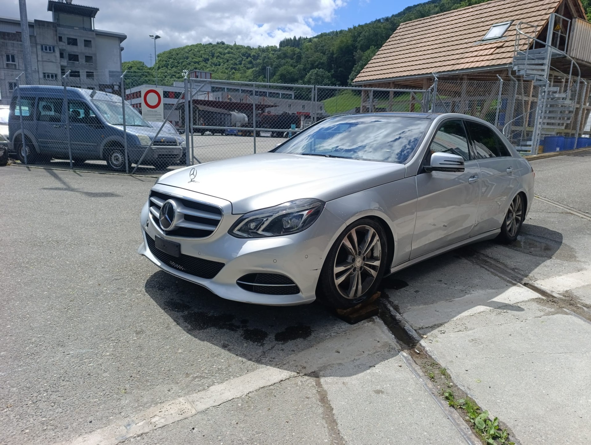 MERCEDES-BENZ E 400 4Matic 7G-Tronic-image-3