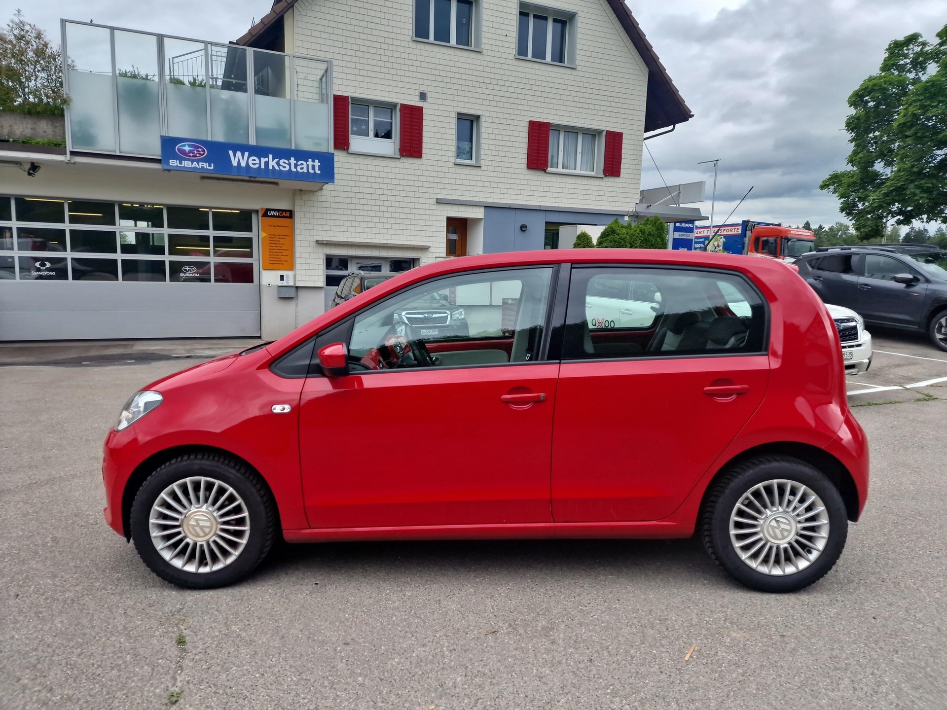 VW Up 1.0 MPI 60 High ASG-showroom-element-1