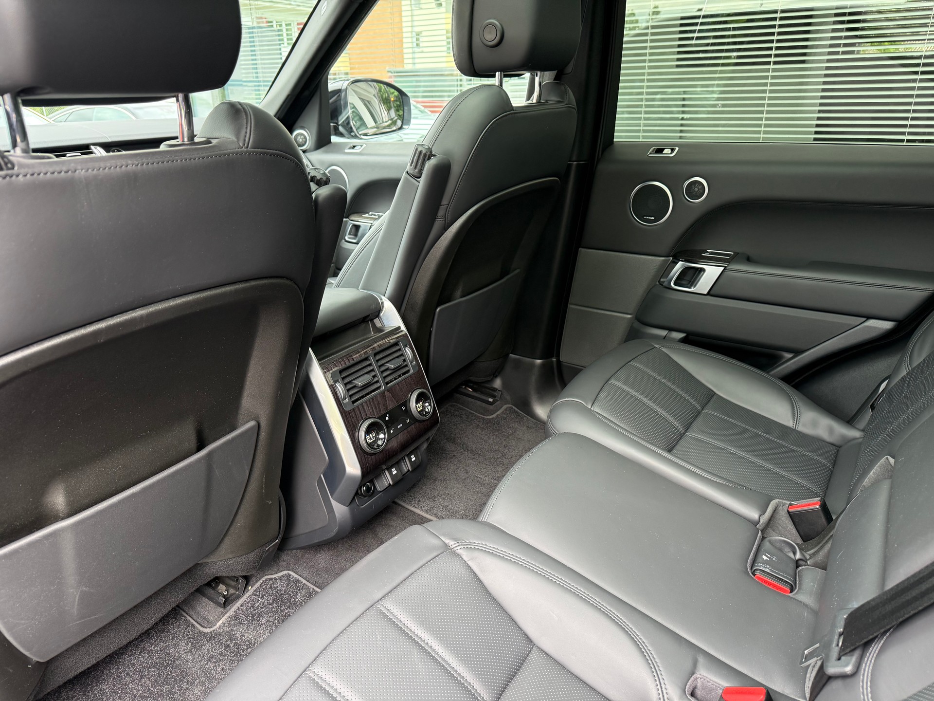 LAND ROVER Range Rover Sport P525 5.0 V8 S/C HSE Dynamic Automatic-image-13
