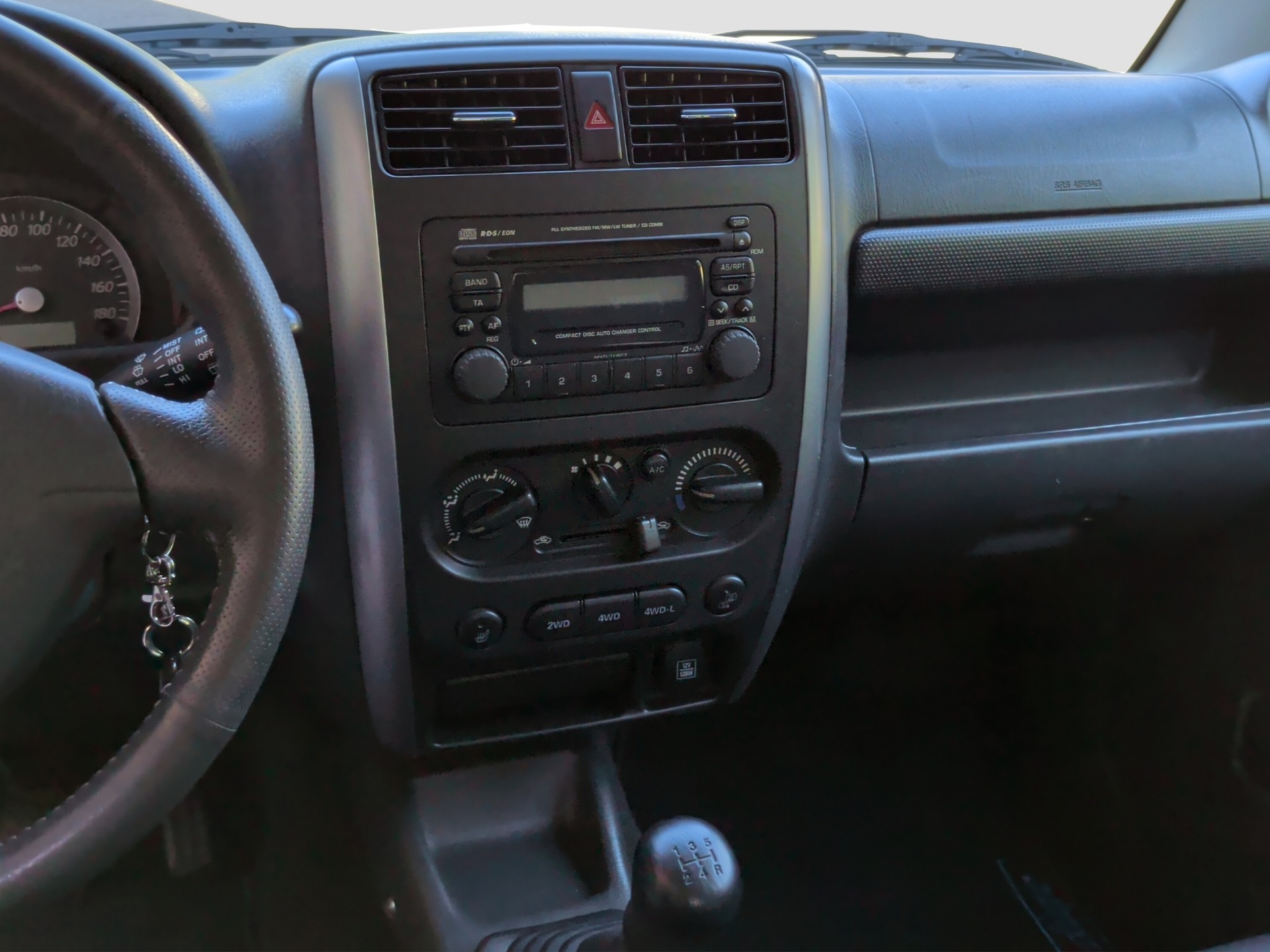 SUZUKI Jimny 1.3 16V GL Top Indigo-image-10