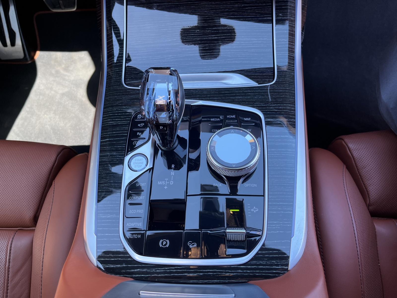 BMW X7 M50i-image-20