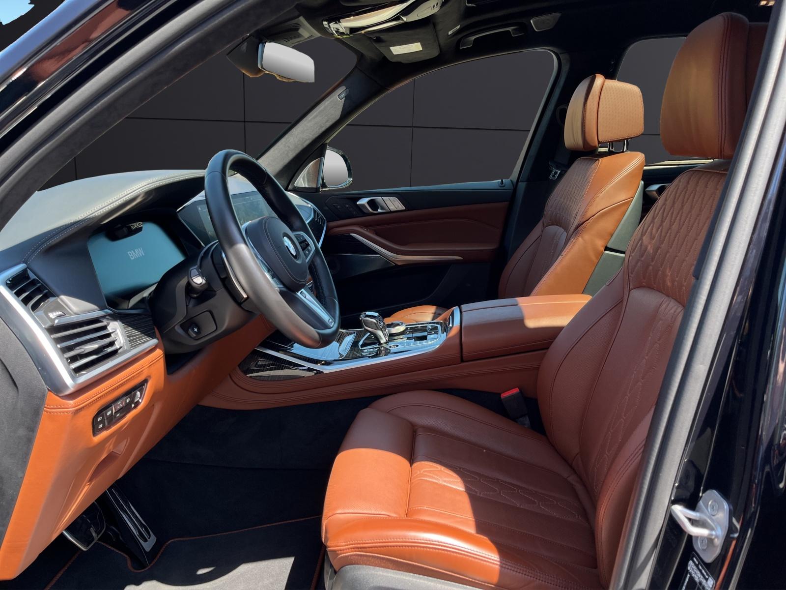 BMW X7 M50i-image-1