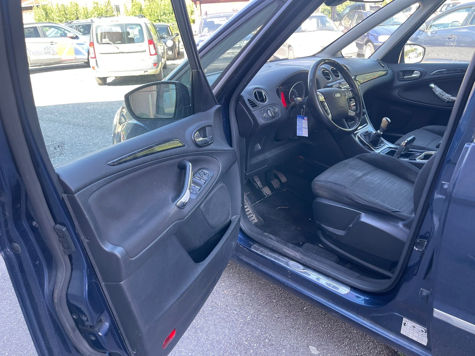 FORD Galaxy 2.0 TDCi Titanium-image-4