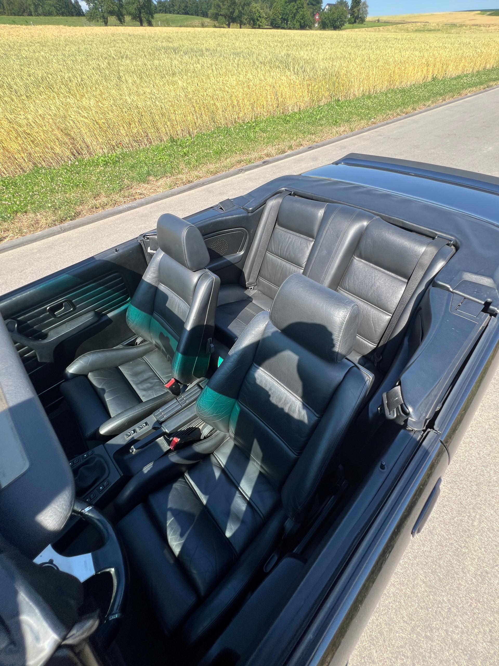 BMW E30 325i Cabrio-image-2