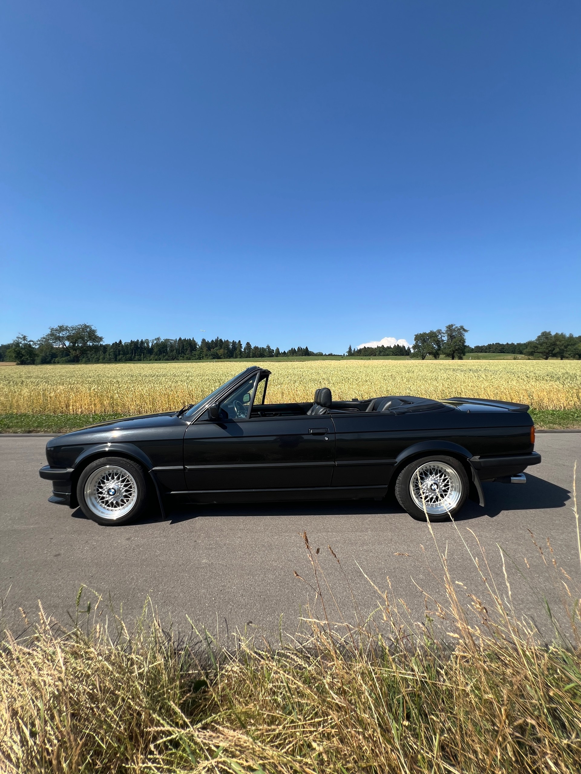 BMW E30 325i Cabrio-image-6