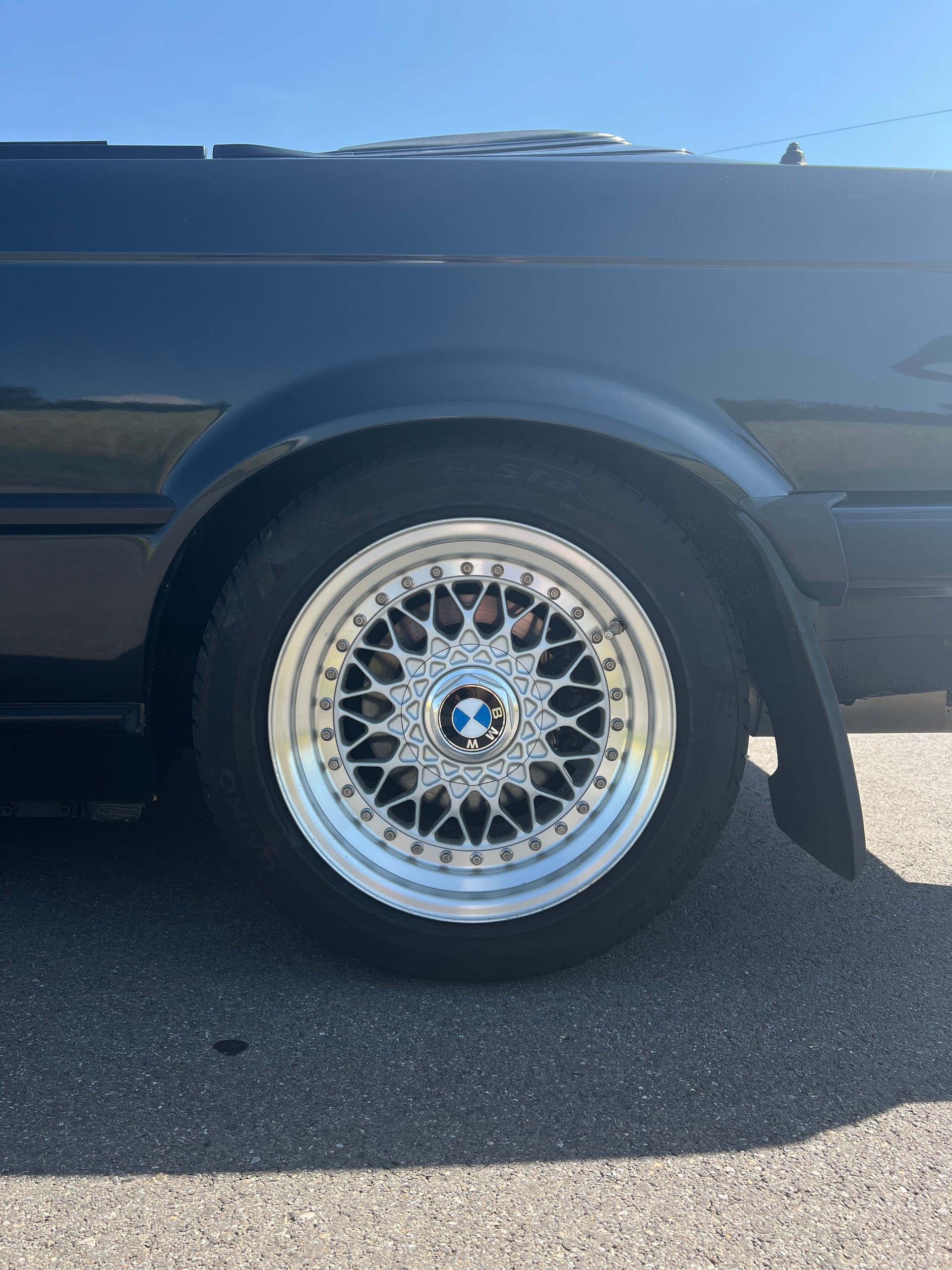 BMW E30 325i Cabrio-image-4