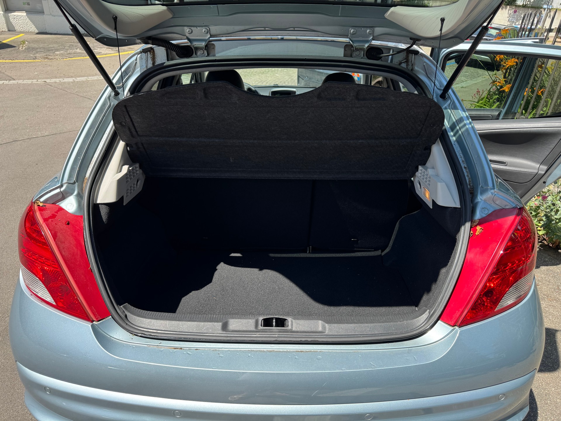 PEUGEOT 1.6 16V Allure-image-4