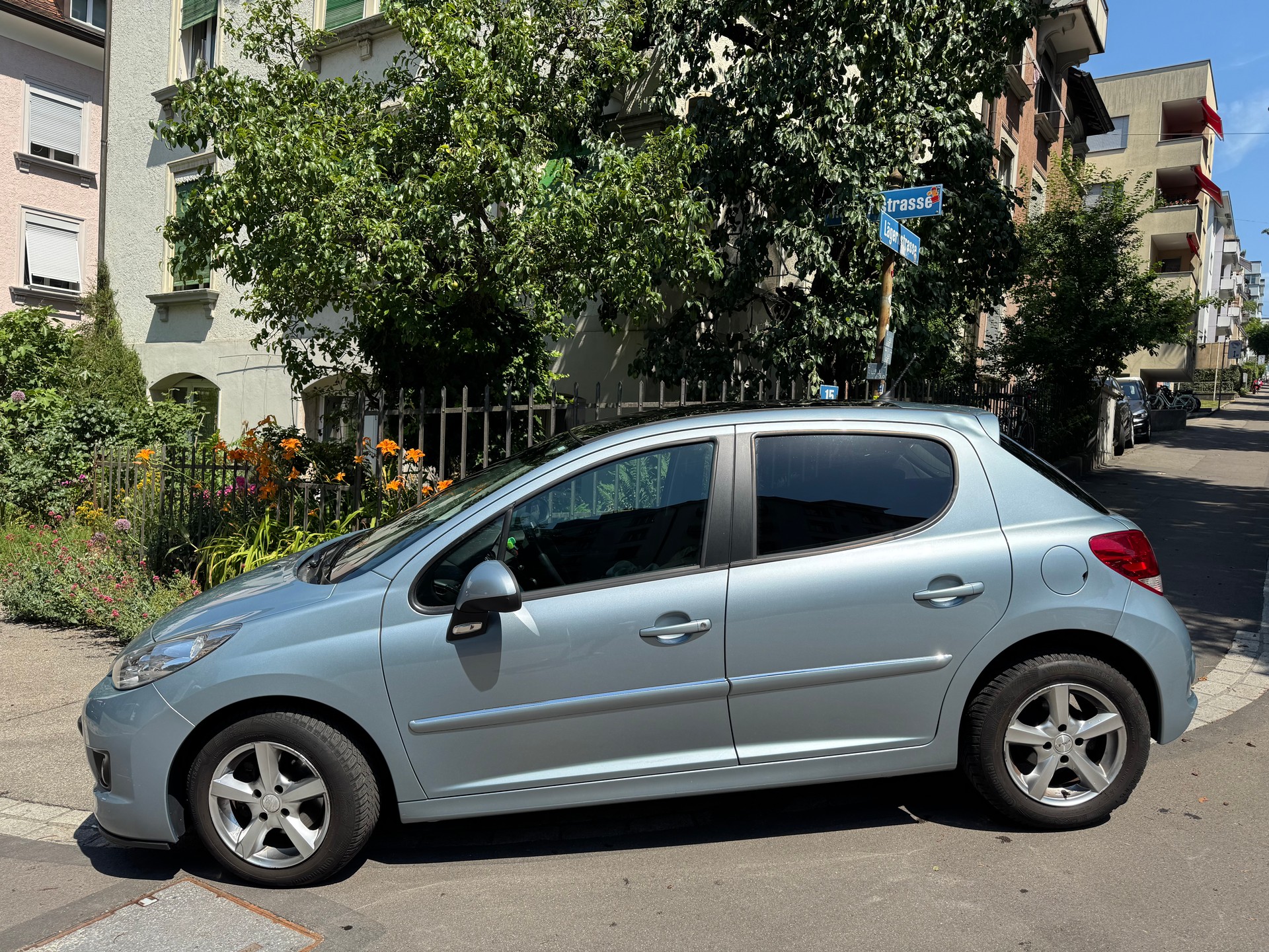 PEUGEOT 1.6 16V Allure-image-1