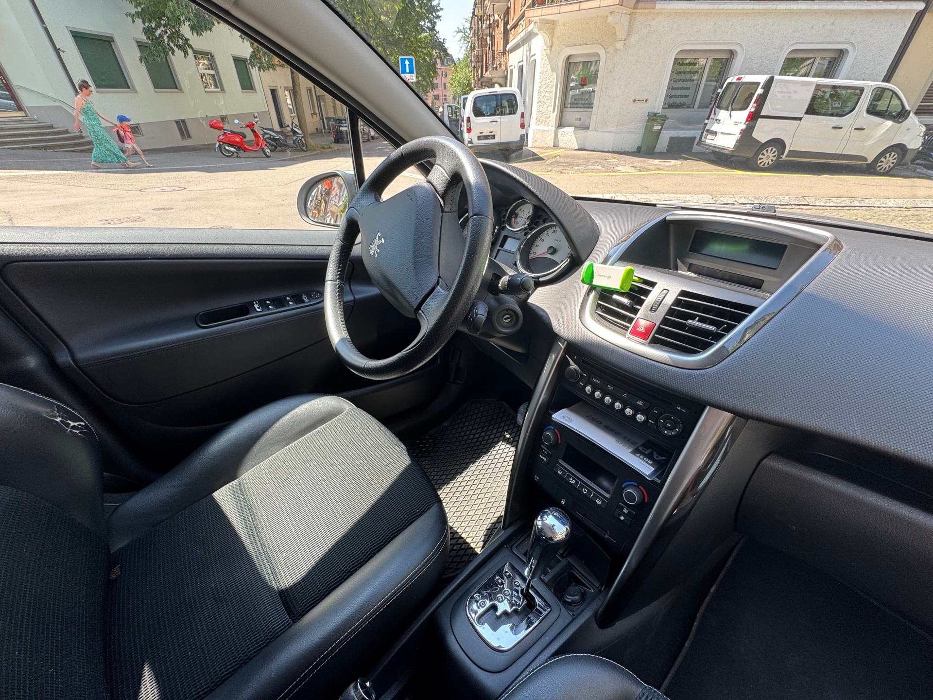 PEUGEOT 1.6 16V Allure-image-3