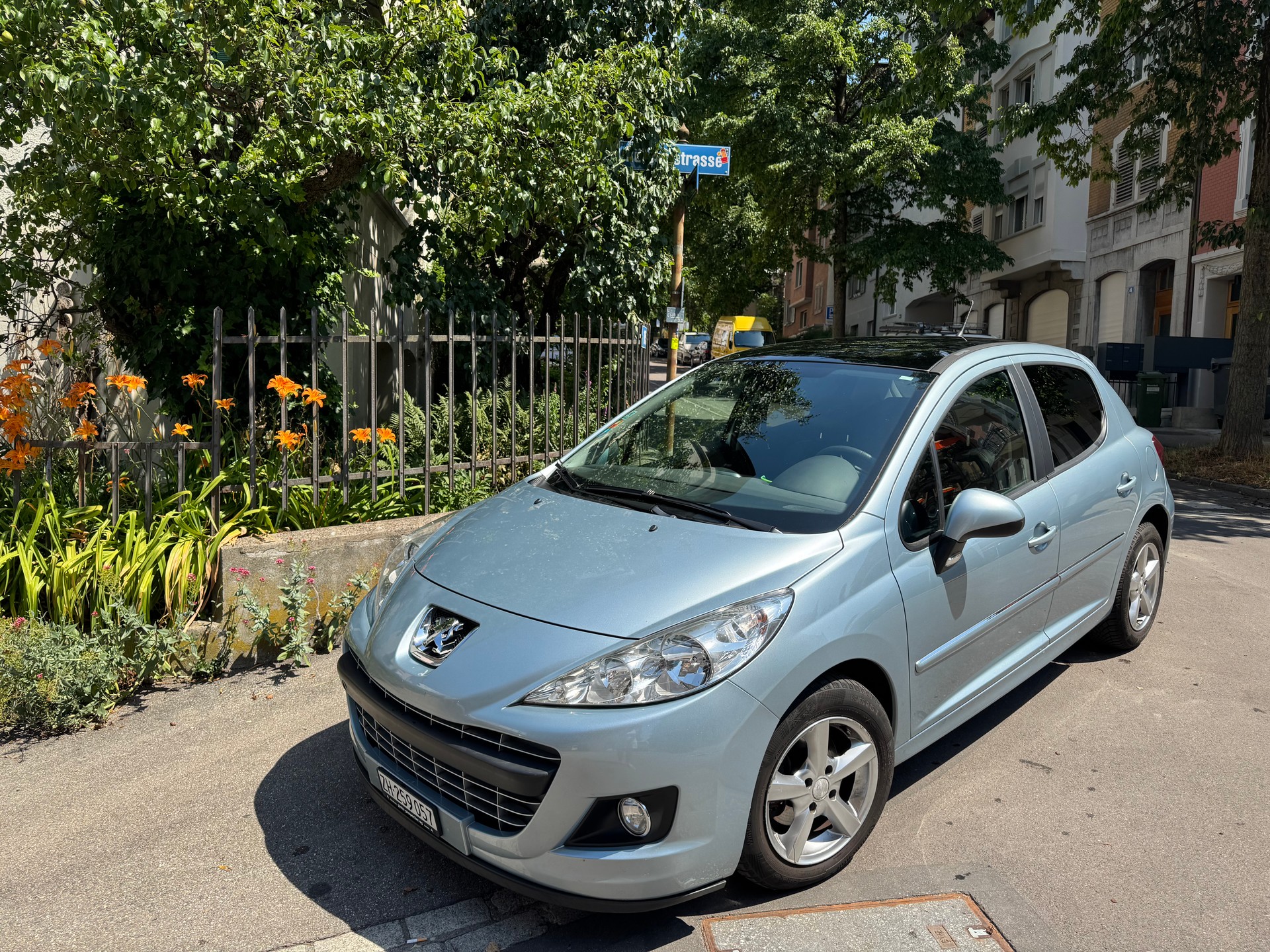 PEUGEOT 1.6 16V Allure-image-0