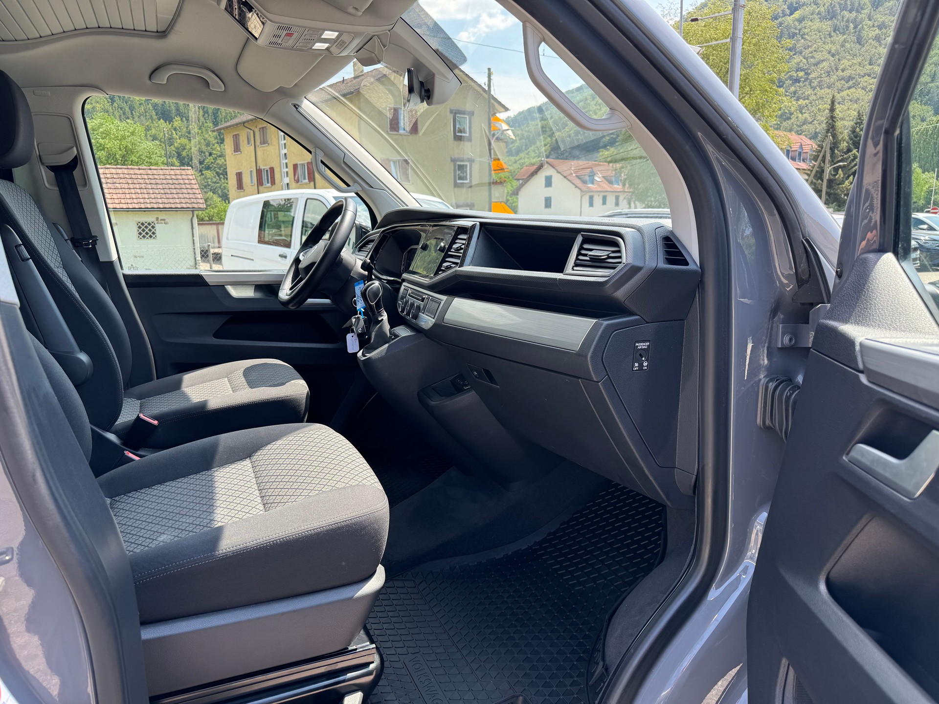VW T6.1 California 2.0 TDI Beach Edition Liberty 4Motion DSG-image-10
