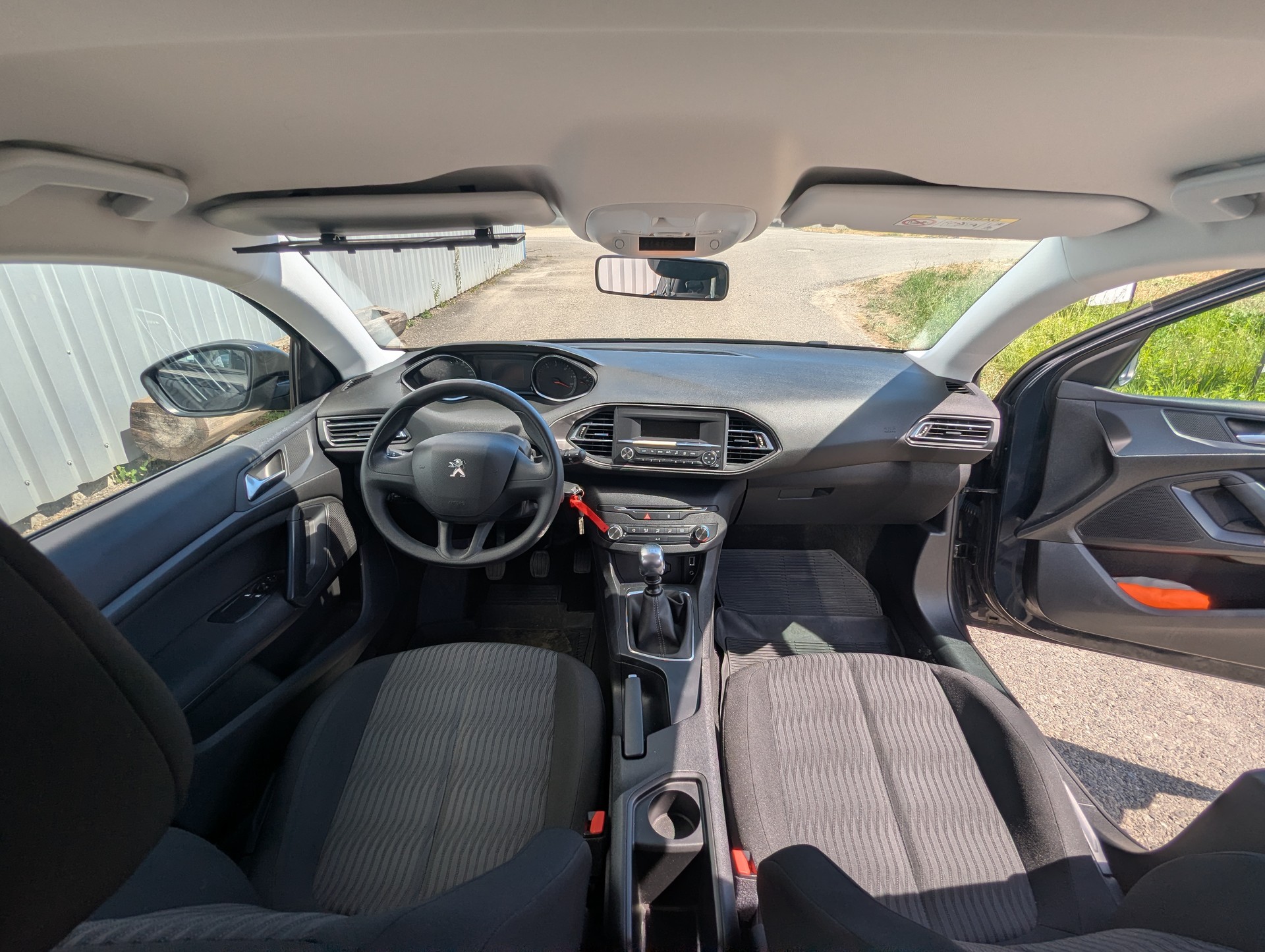 PEUGEOT 308 SW 1.6 BlueHDI Active-image-21