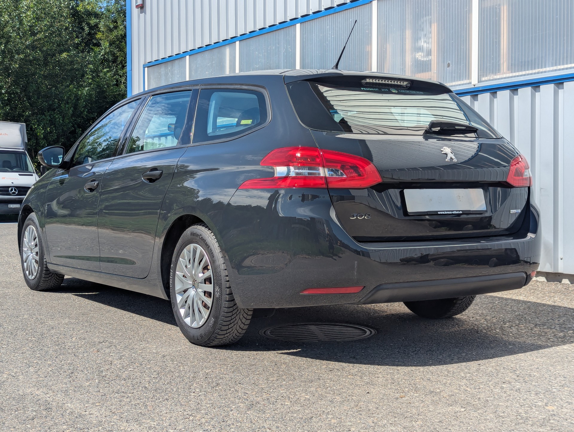 PEUGEOT 308 SW 1.6 BlueHDI Active-image-2