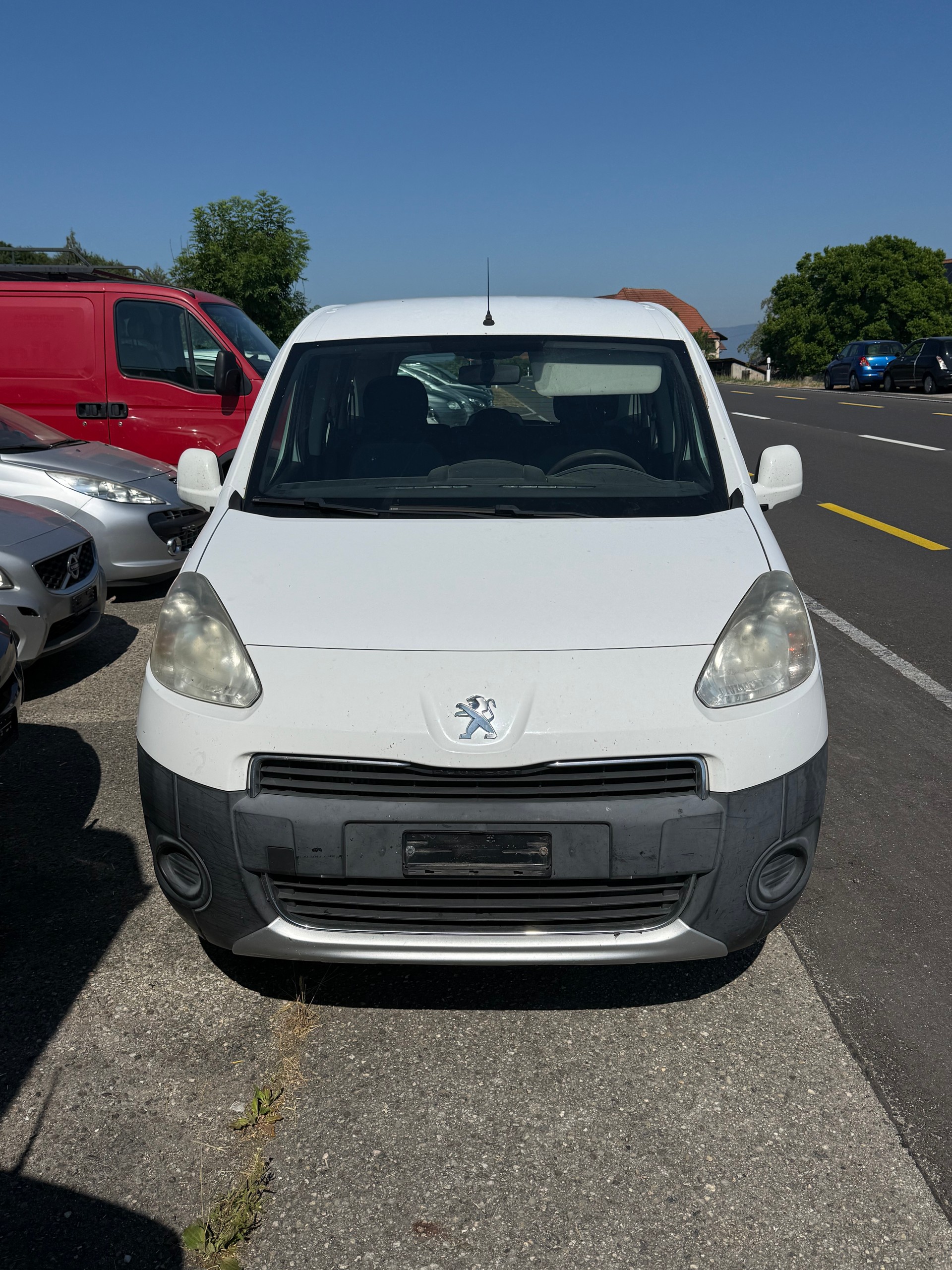 PEUGEOT Partner 1.6 e-HDI Active-image-0