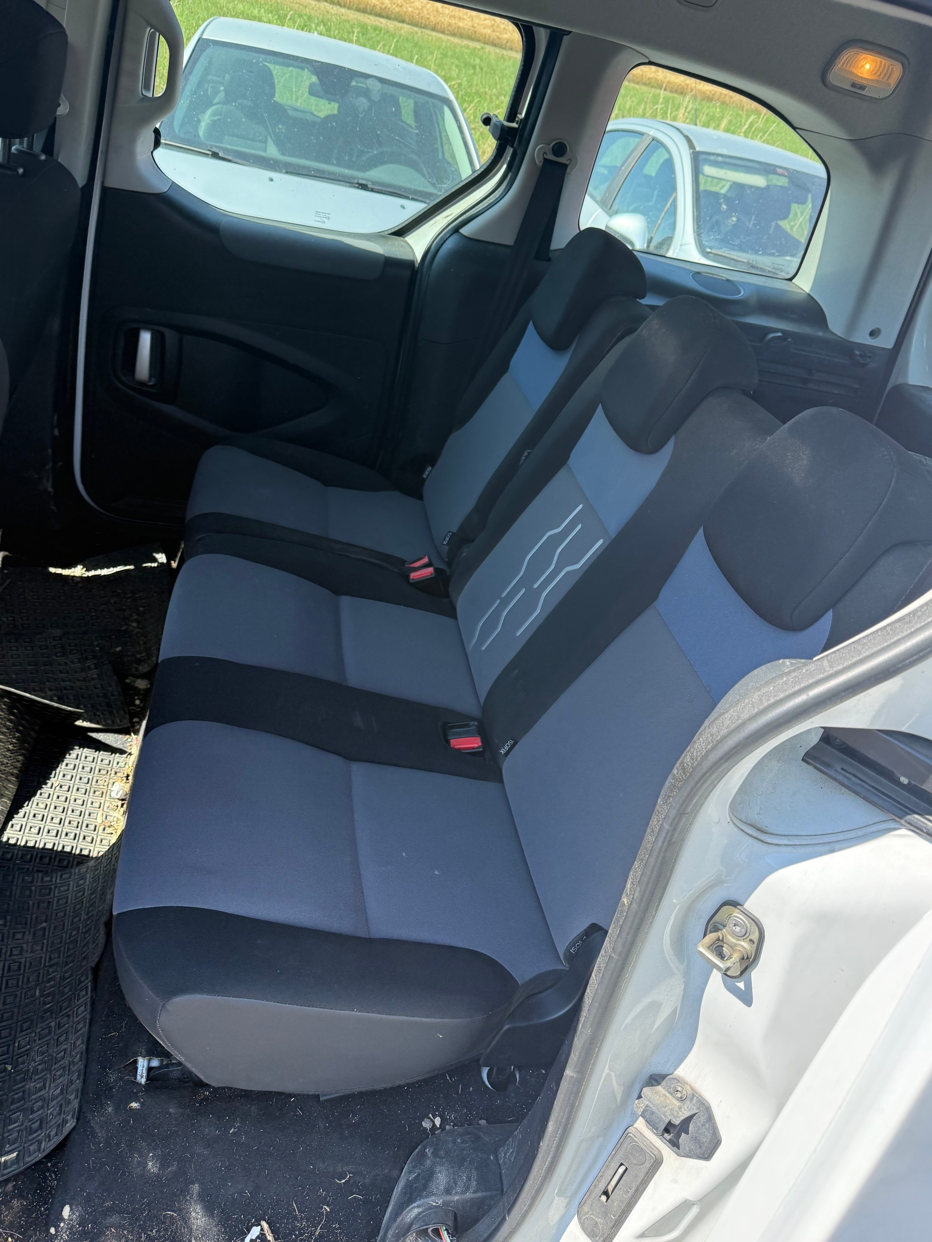 PEUGEOT Partner 1.6 e-HDI Active-image-5