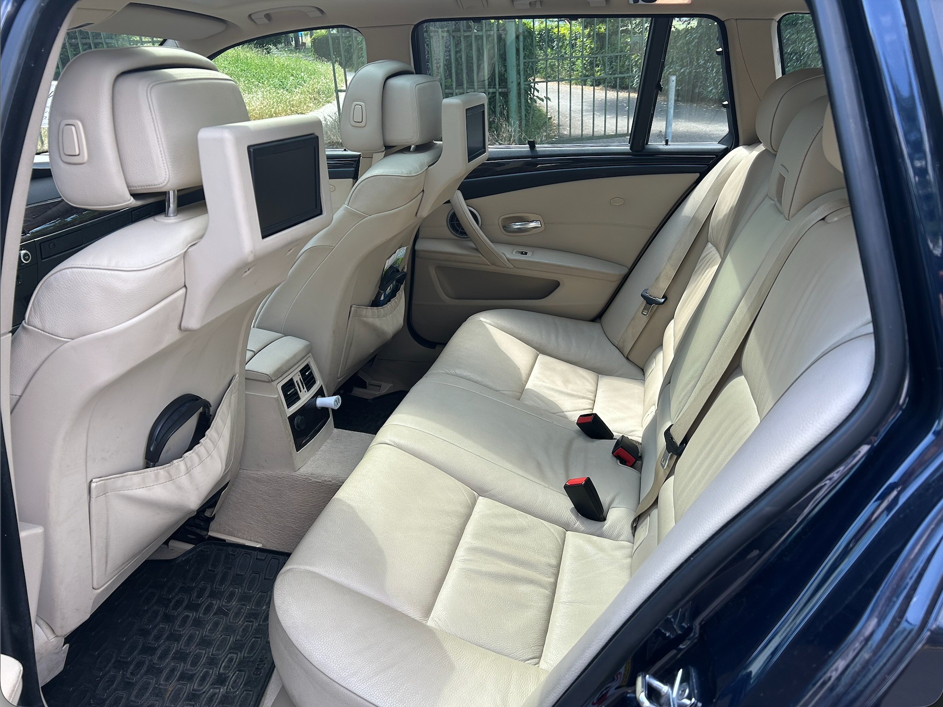 BMW 530xd Premium Business-image-5