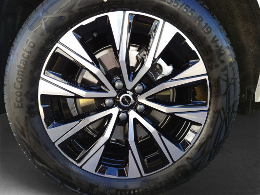 VOLVO XC60 B4 D AWD Plus Bright-image-11