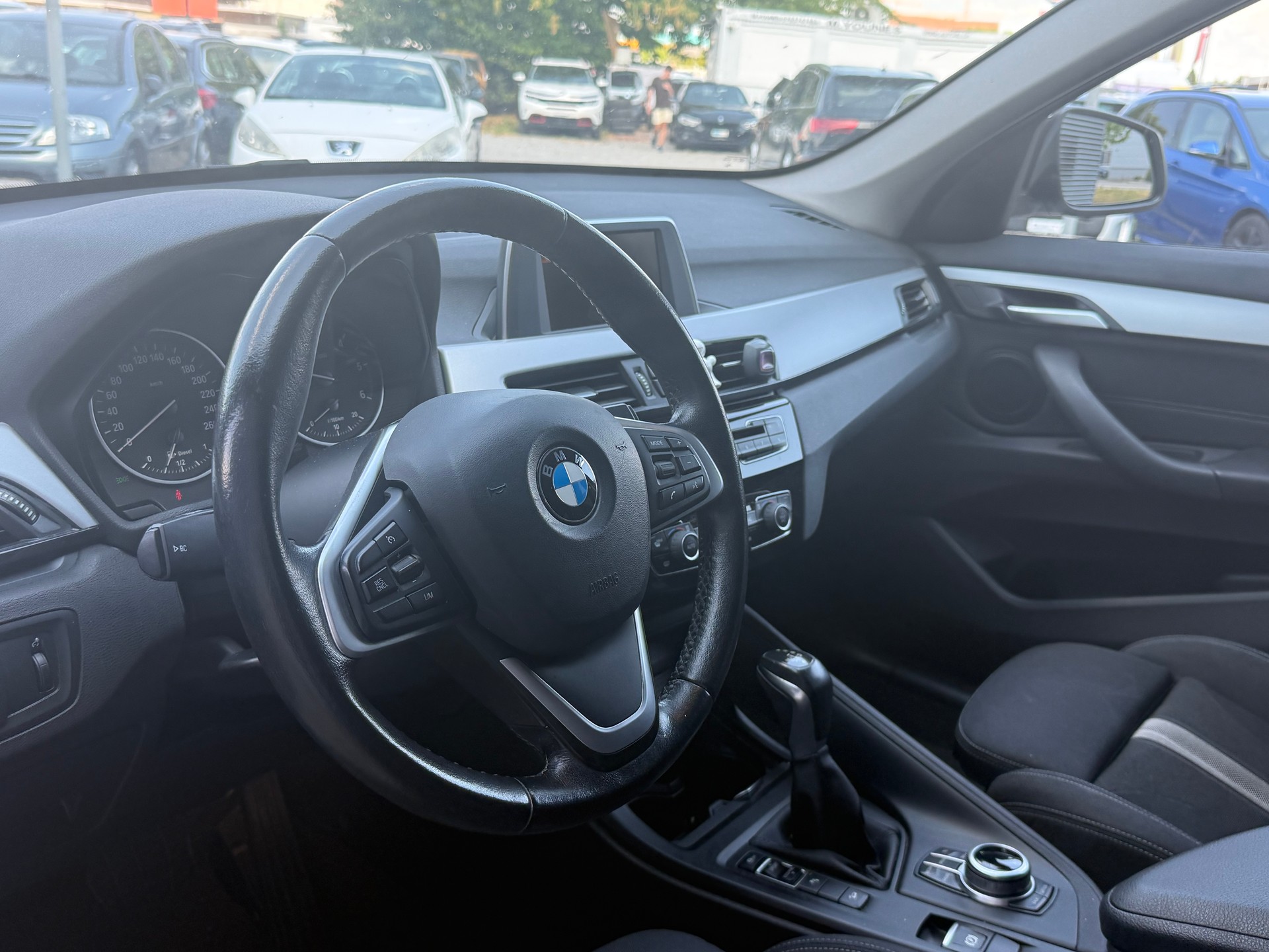 BMW X1 xDrive 18d Sport Line Steptronic-image-4