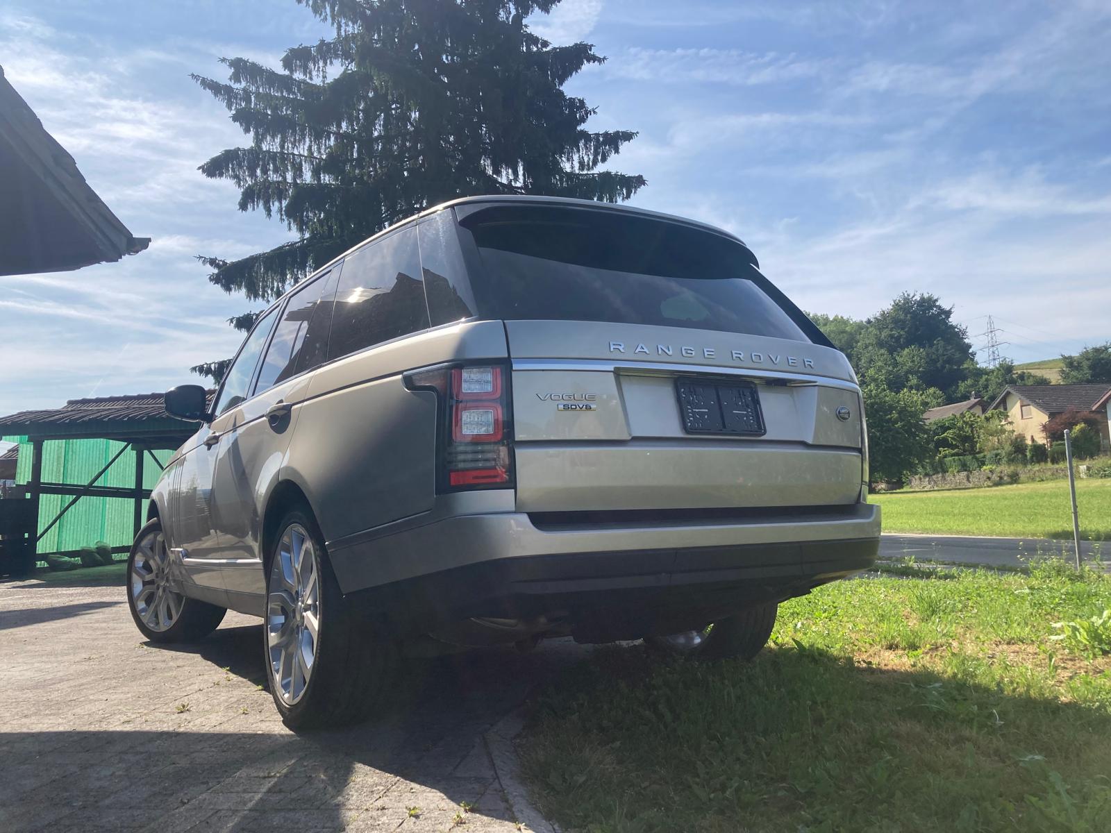 LAND ROVER 4.4 SDV8 Vogue-image-1