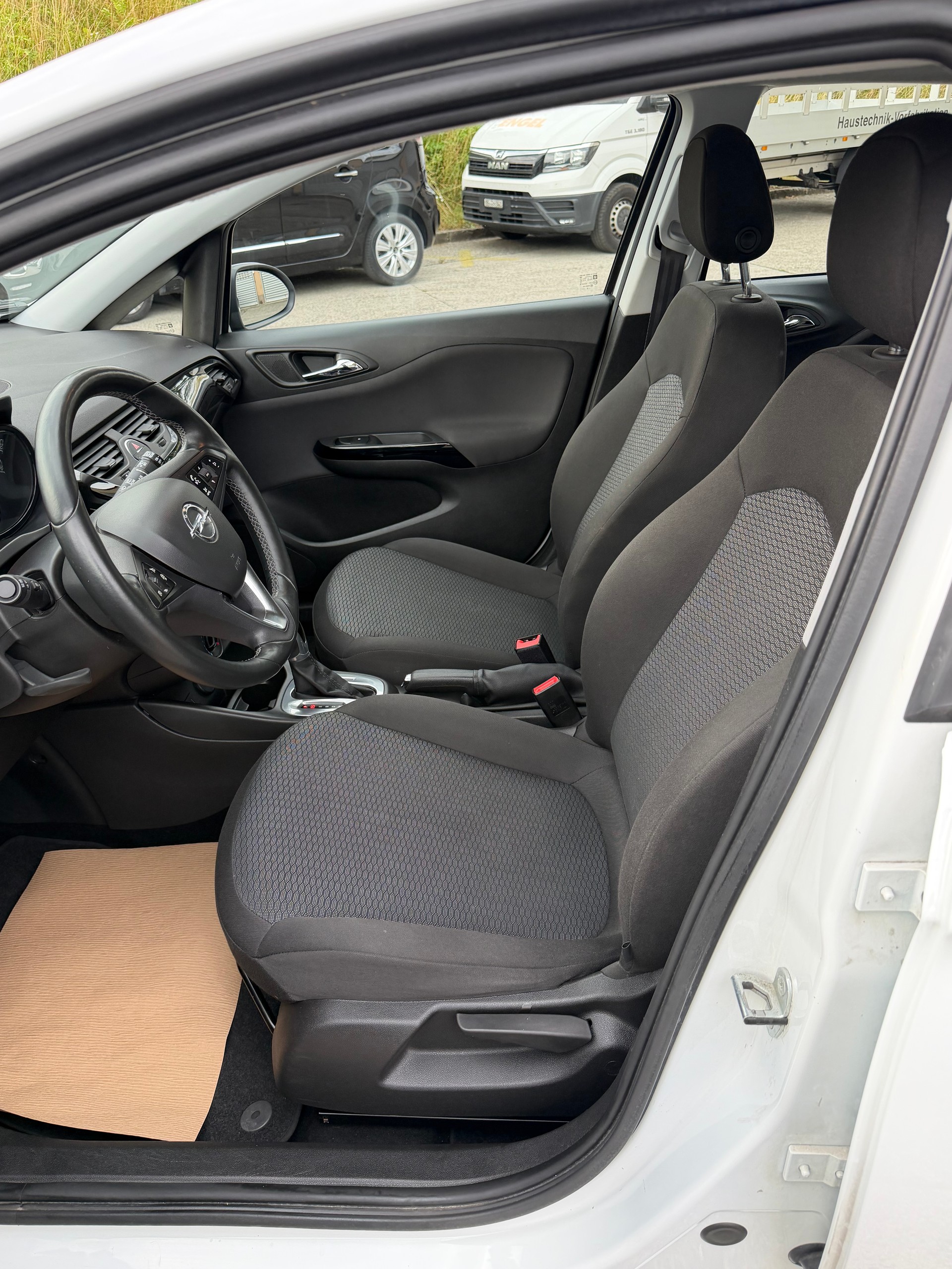 OPEL Corsa 1.4 TP Active Automatic-image-8
