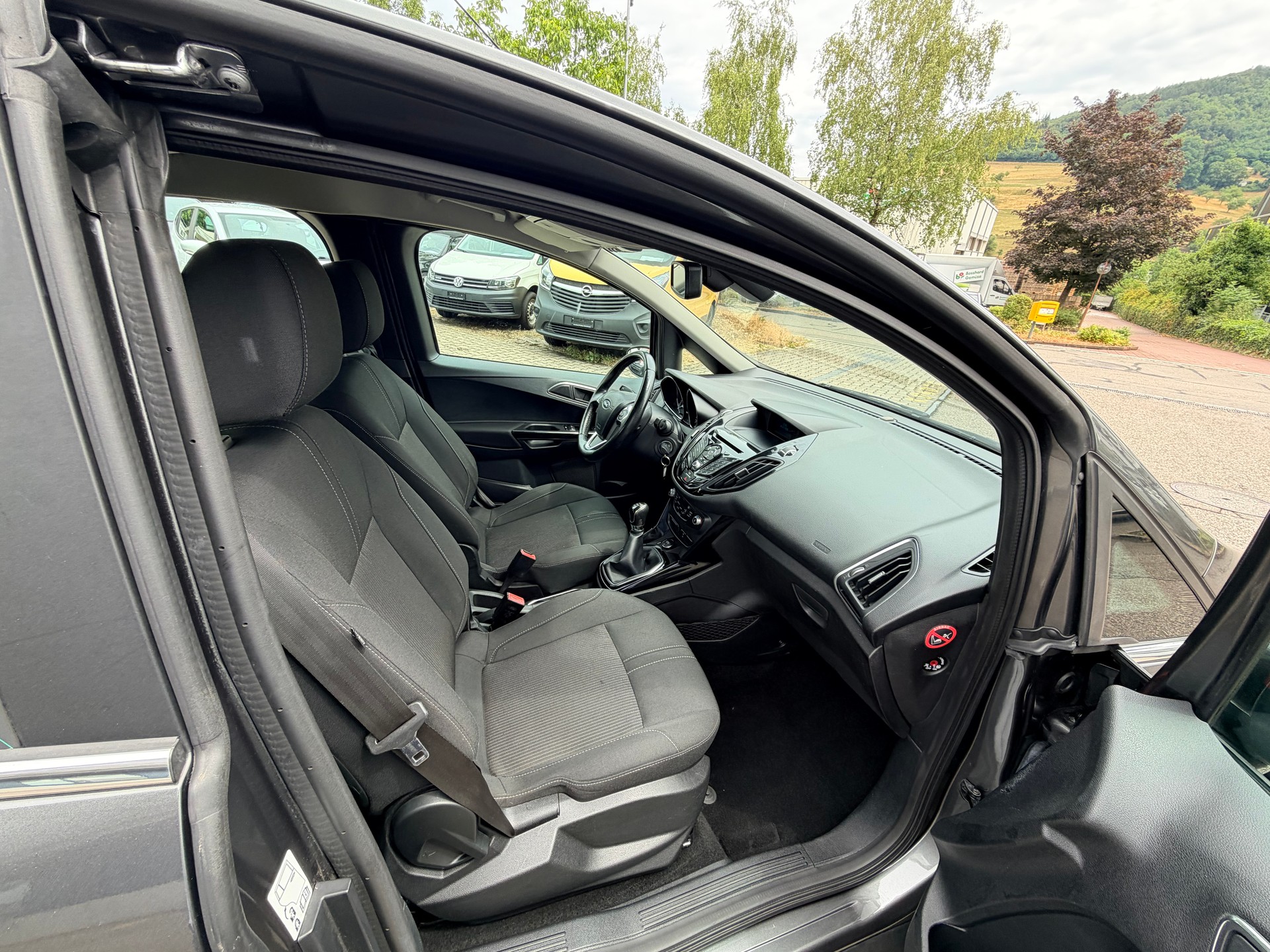 FORD B-Max 1.5 TDCi Titanium-image-8