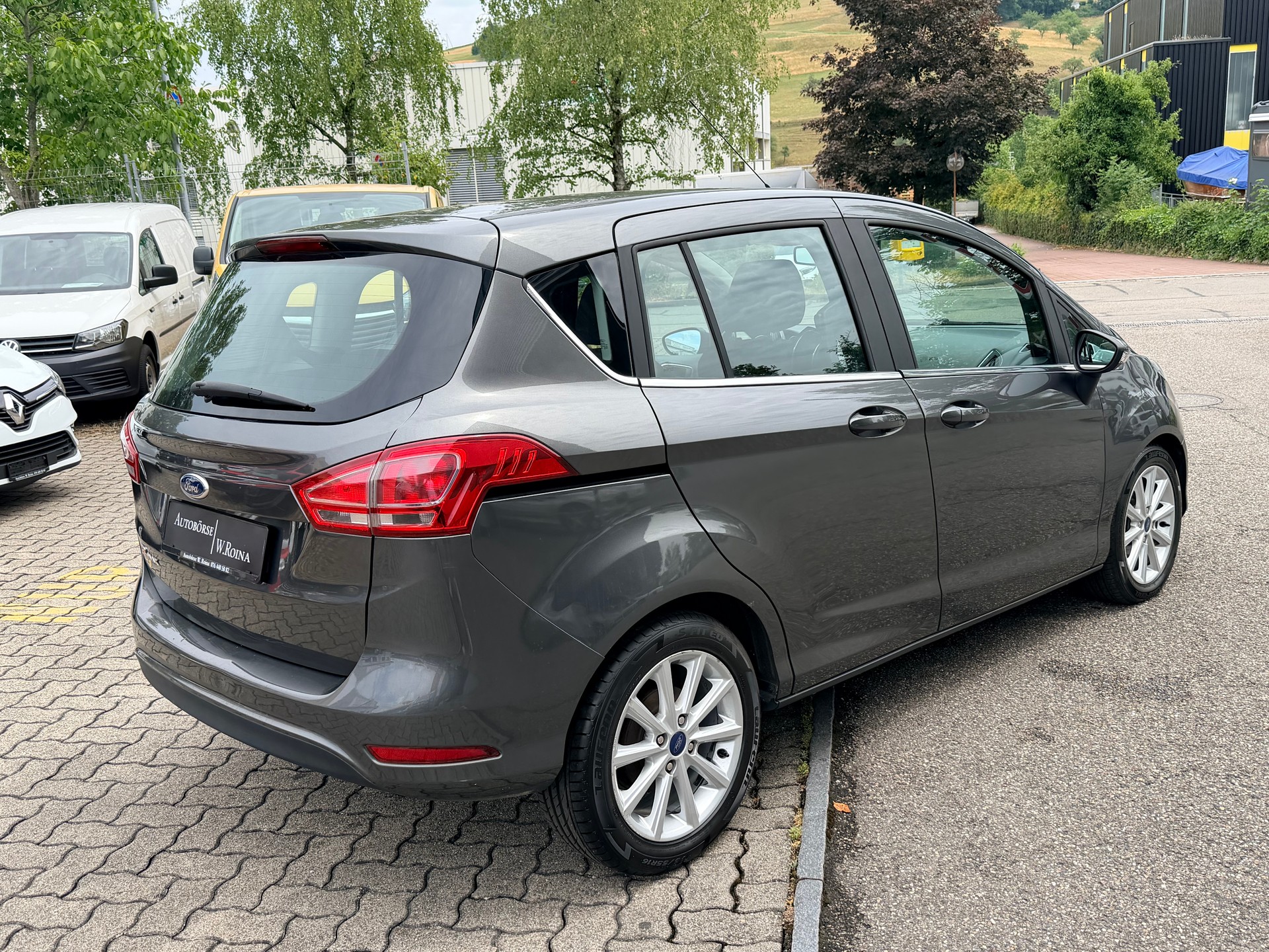 FORD B-Max 1.5 TDCi Titanium-showroom-element-2