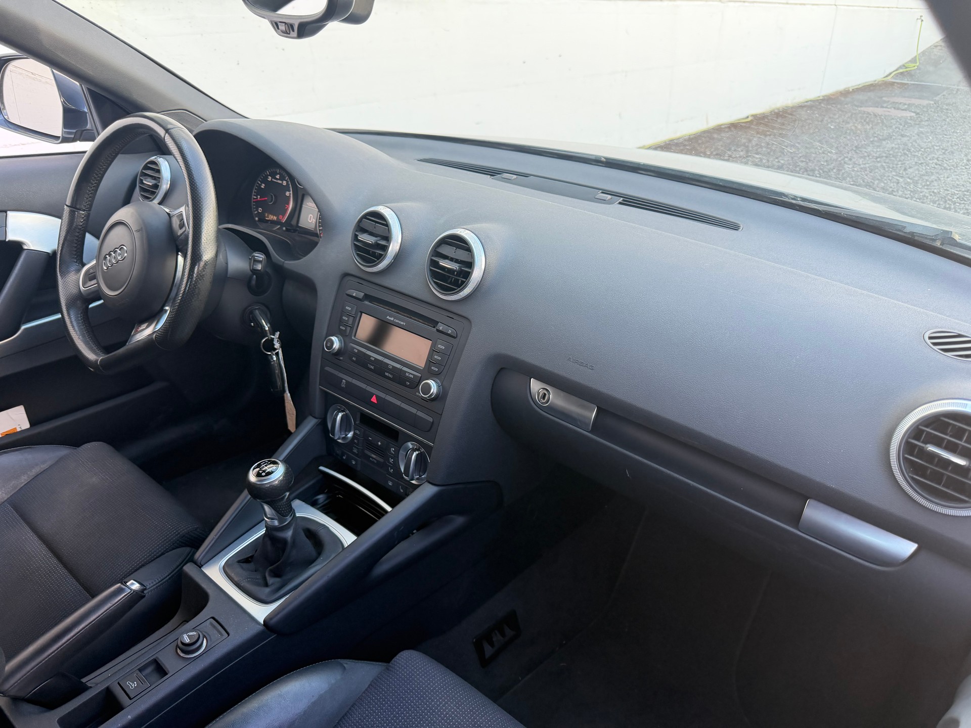 AUDI A3 Cabriolet 1.8 TFSI Style-image-4