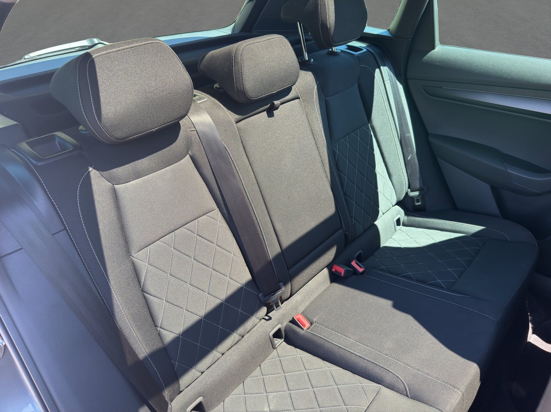 SKODA Karoq 1.5 TSI SportLine DSG-image-19