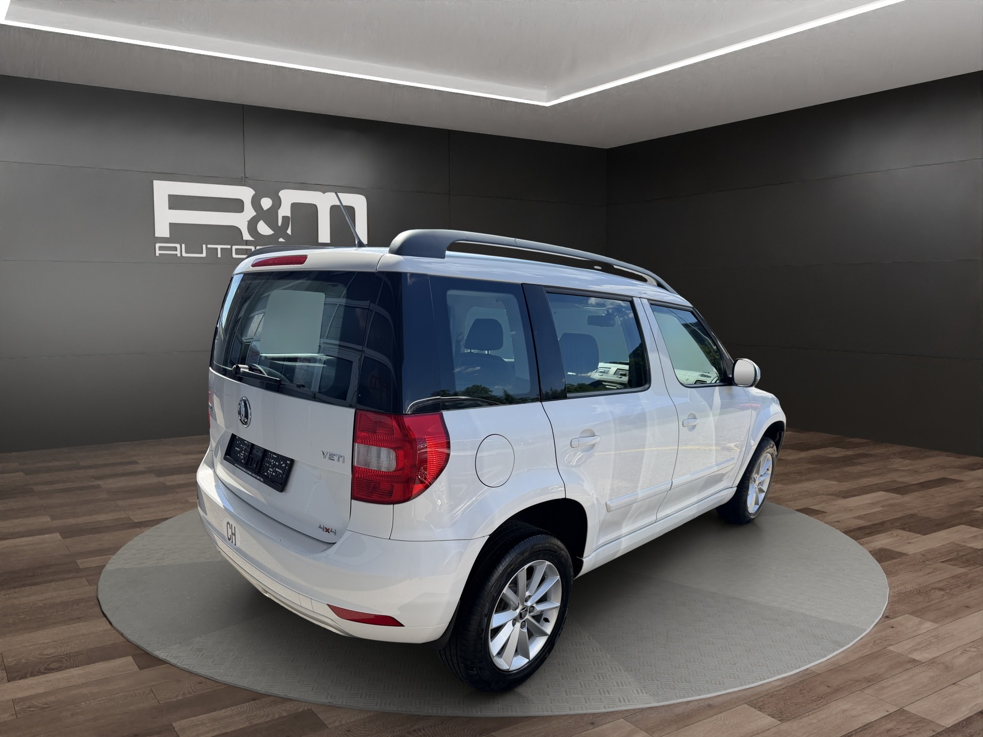 SKODA Yeti 2.0 TDI Active 4x4 DSG-image-2